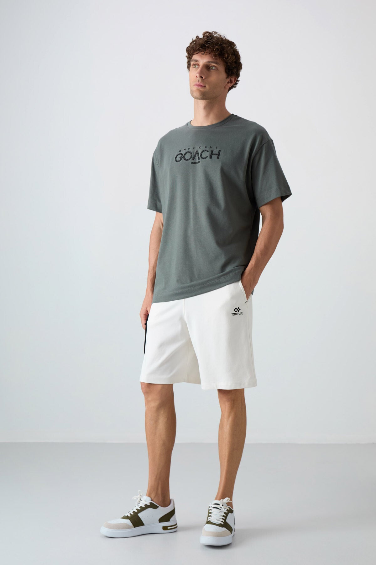 Haki Pamuklu Kalın Yumuşak Dokulu Oversize Fit Baskılı Erkek T-Shirt - 88329