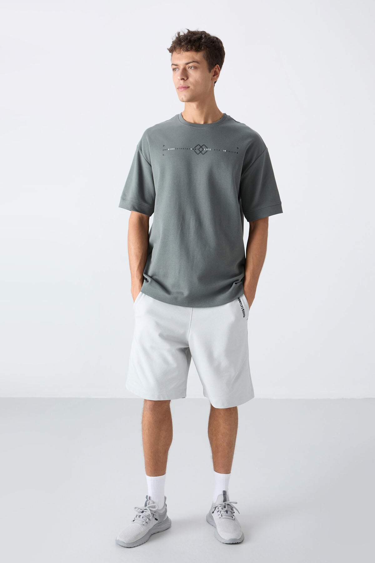 Haki Pamuklu Kalın Yumuşak Dokulu Oversize Fit Baskılı Erkek T-Shirt - 88323