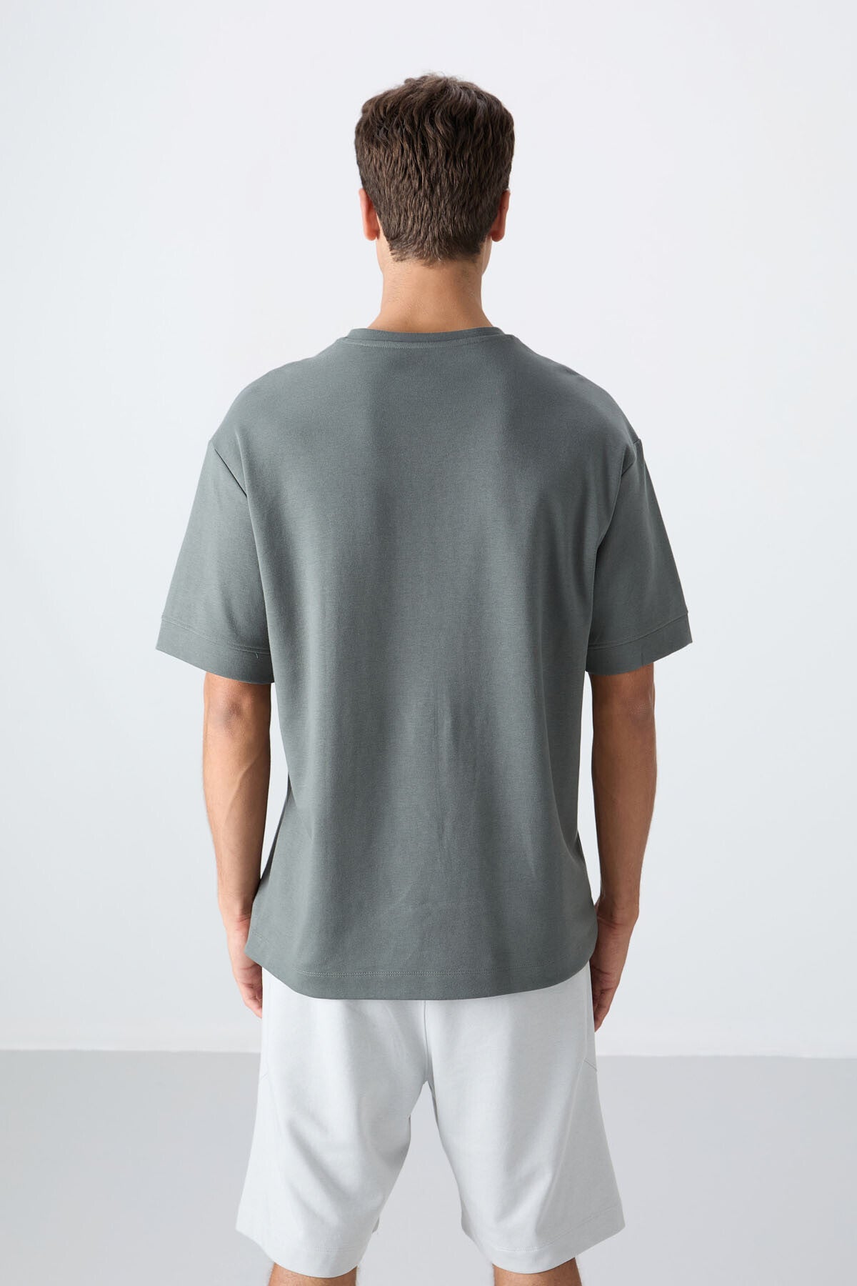 Haki Pamuklu Kalın Yumuşak Dokulu Oversize Fit Baskılı Erkek T-Shirt - 88323
