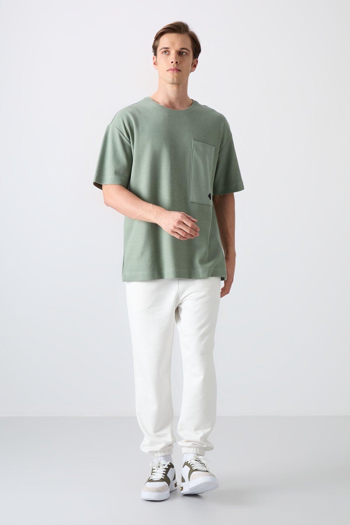 Açık Yeşil Pamuklu Kalın Yüzeyi Dokulu Oversize Fit Basic Erkek T-Shirt - 88341