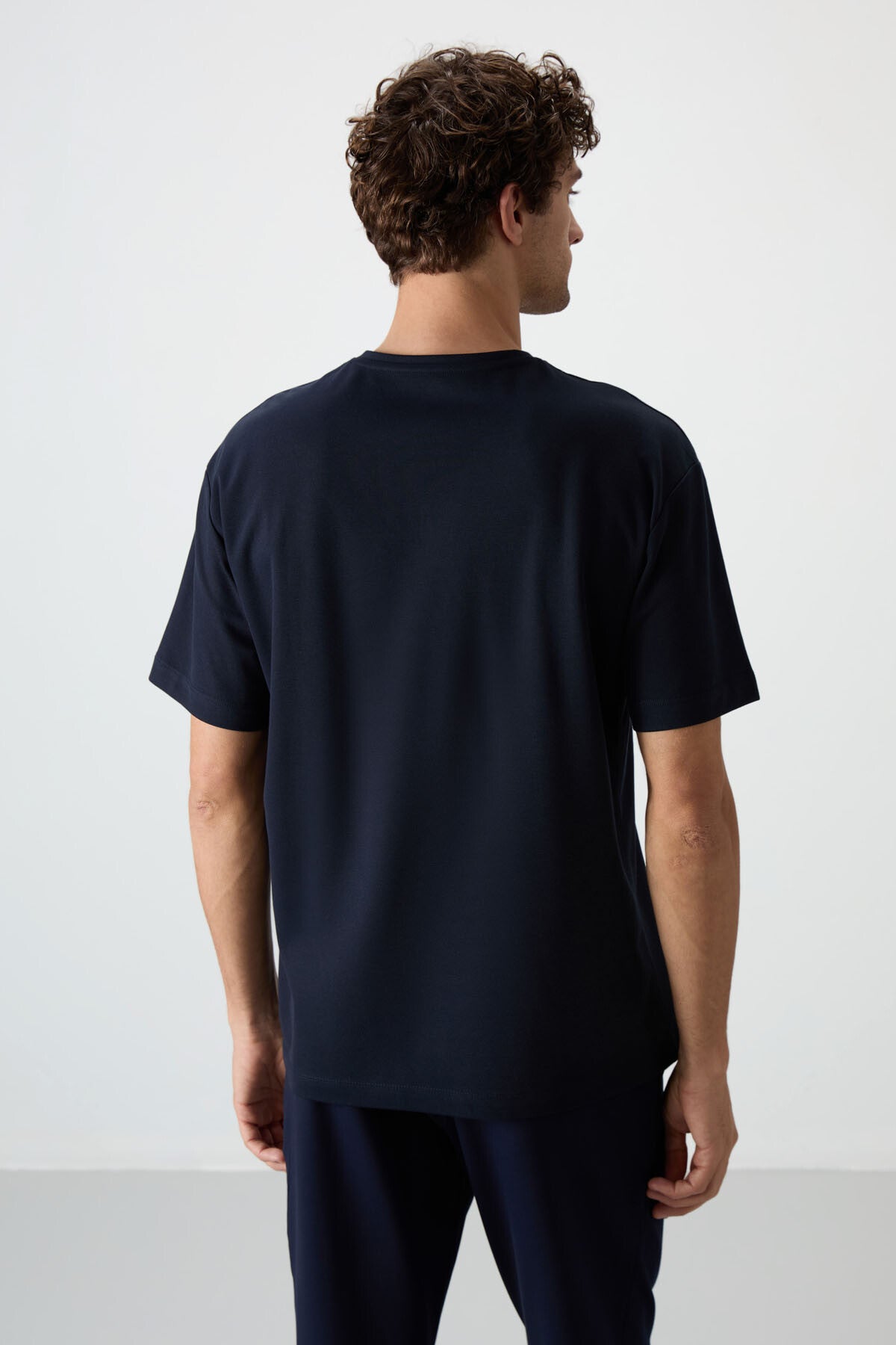 Lacivert Pamuklu Kalın Yüzeyi Dokulu Oversize Fit  Baskılı Erkek T-Shirt - 88366
