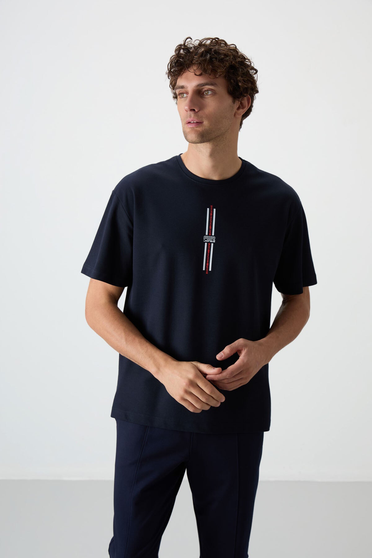 Lacivert Pamuklu Kalın Yüzeyi Dokulu Oversize Fit  Baskılı Erkek T-Shirt - 88366