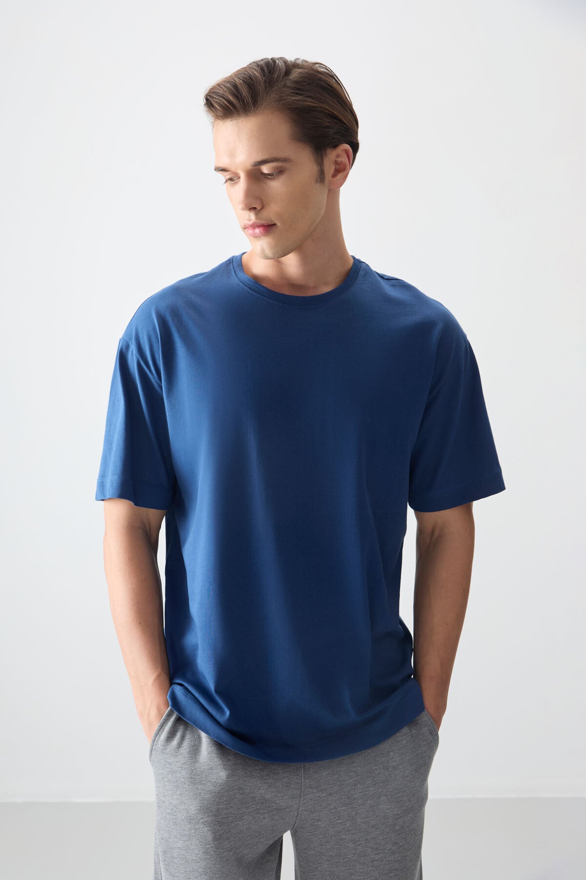 Parlament %100 Pamuk Kalın Yumuşak Dokulu Oversize Fit Basic Erkek T-Shirt - 88353
