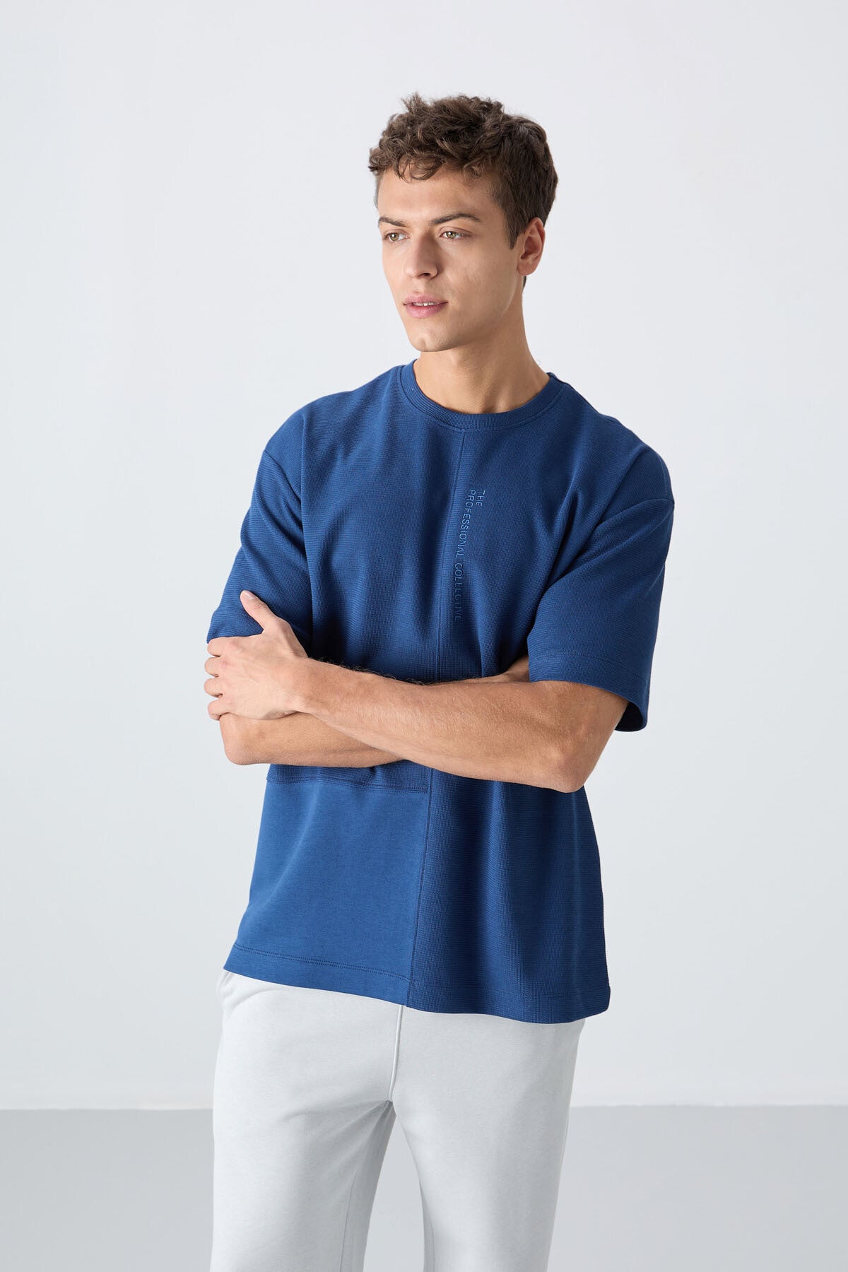 Parlament Pamuklu Kalın Yüzeyi Dokulu Oversize Fit Basic Erkek T-Shirt - 88337