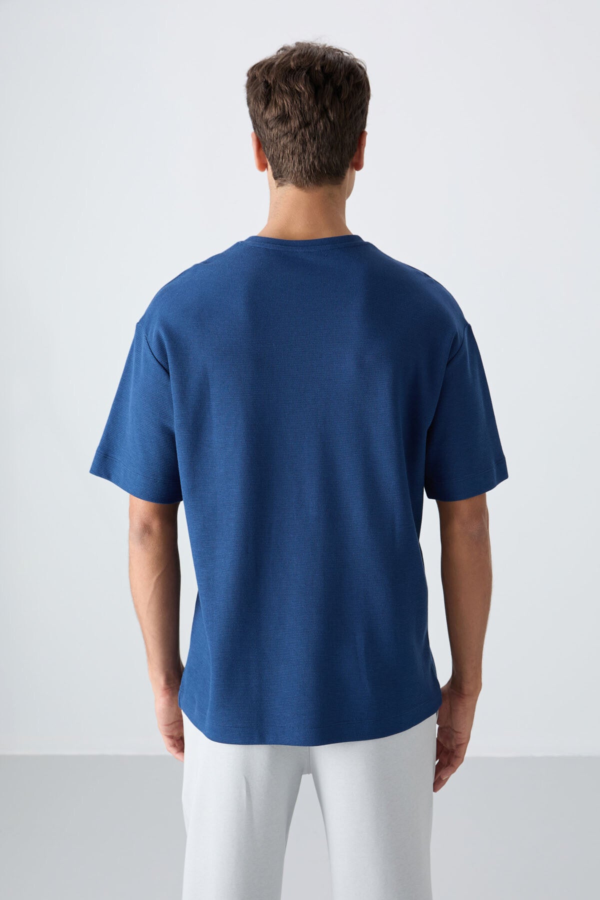 Parlament Pamuklu Kalın Yüzeyi Dokulu Oversize Fit Baskılı Erkek T-Shirt - 88338