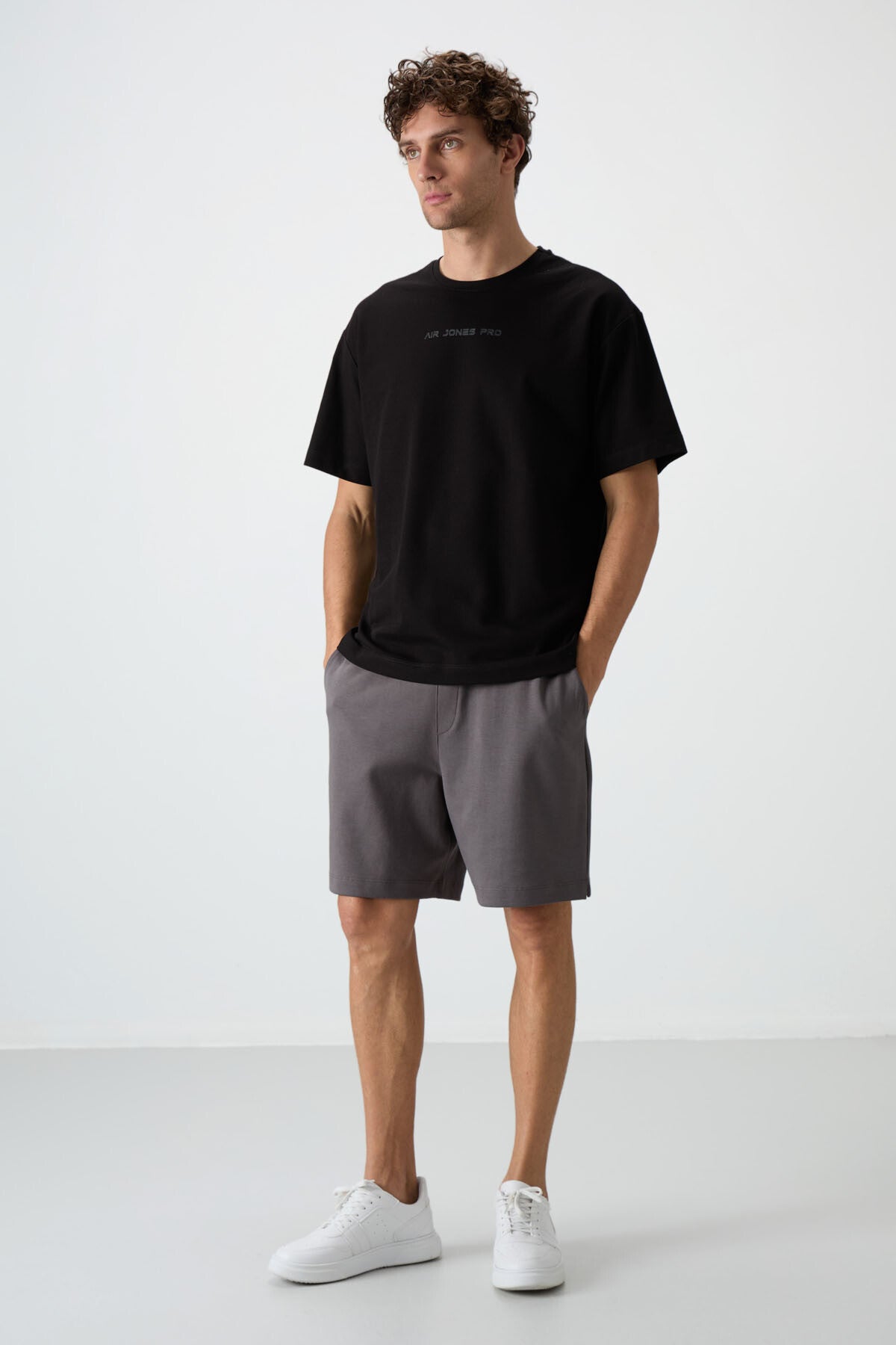 Siyah Pamuklu Kalın Yüzeyi Dokulu Oversize Fit  Baskılı Erkek T-Shirt - 88364