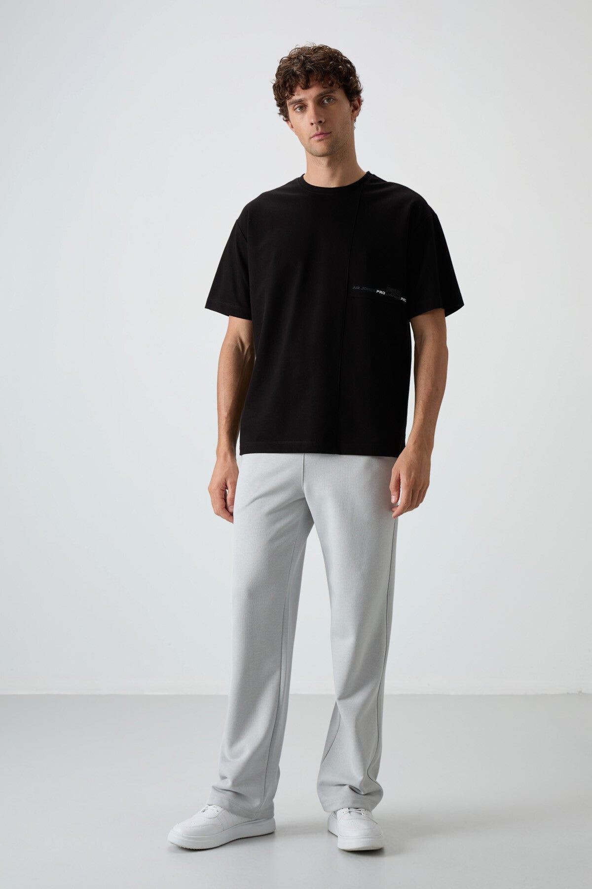 Siyah Pamuklu Kalın Yüzeyi Dokulu Oversize Fit  Baskılı Erkek T-Shirt - 88370