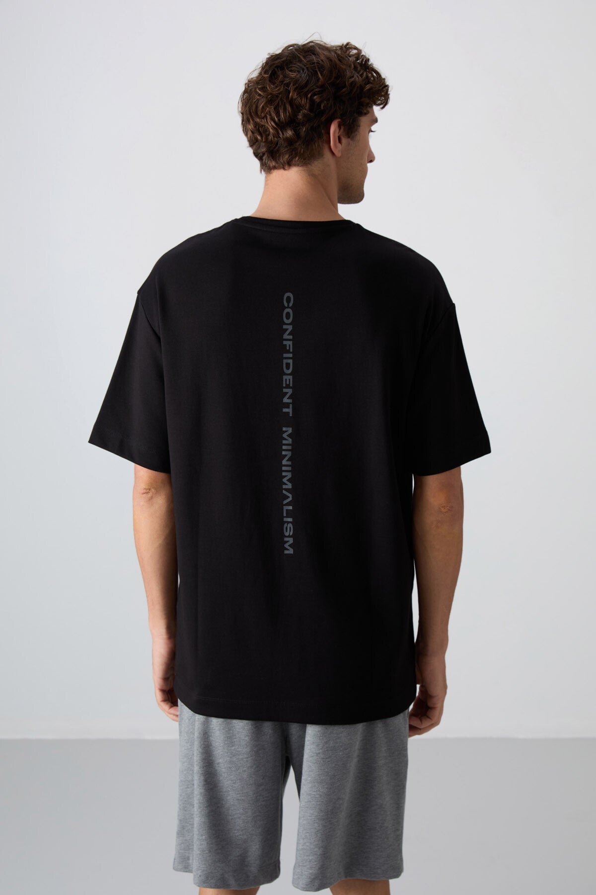 Siyah - Antrasıt Pamuklu Kalın Yumuşak Dokulu Oversize Fit Baskılı Erkek T-Shirt - 88321
