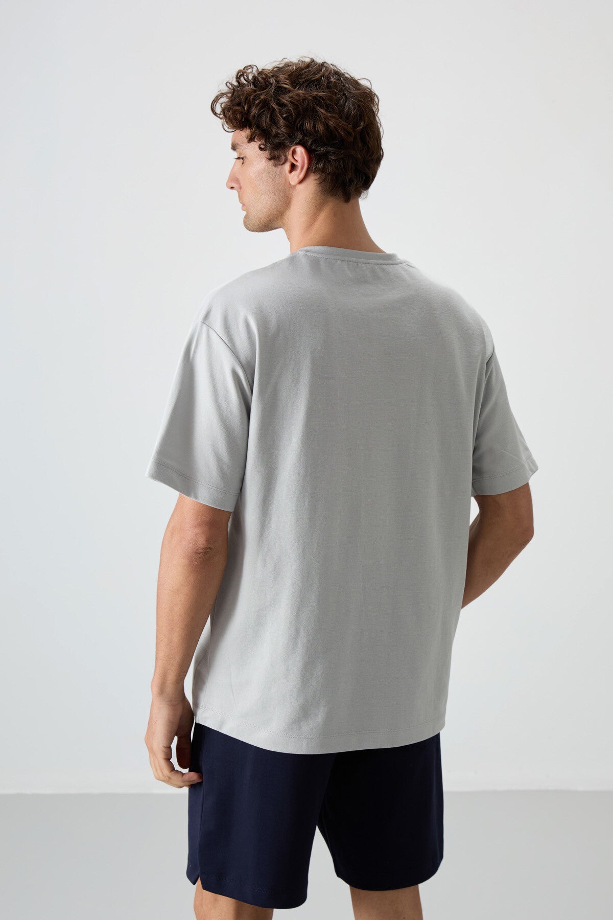 Taş Pamuklu Kalın Yüzeyi Dokulu Oversize Fit  Baskılı Erkek T-Shirt - 88371