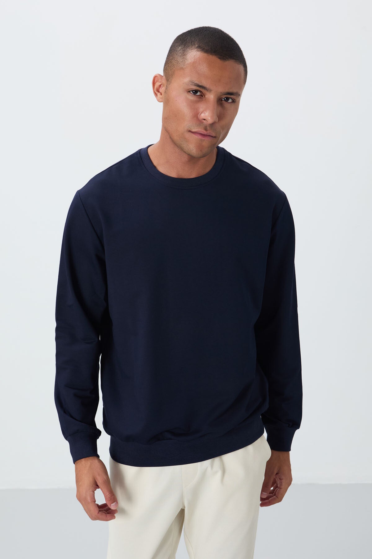 İndigo Pamuk Yumuşak Dokulu Standart Fit Basic Erkek Sweatshirt - 88363