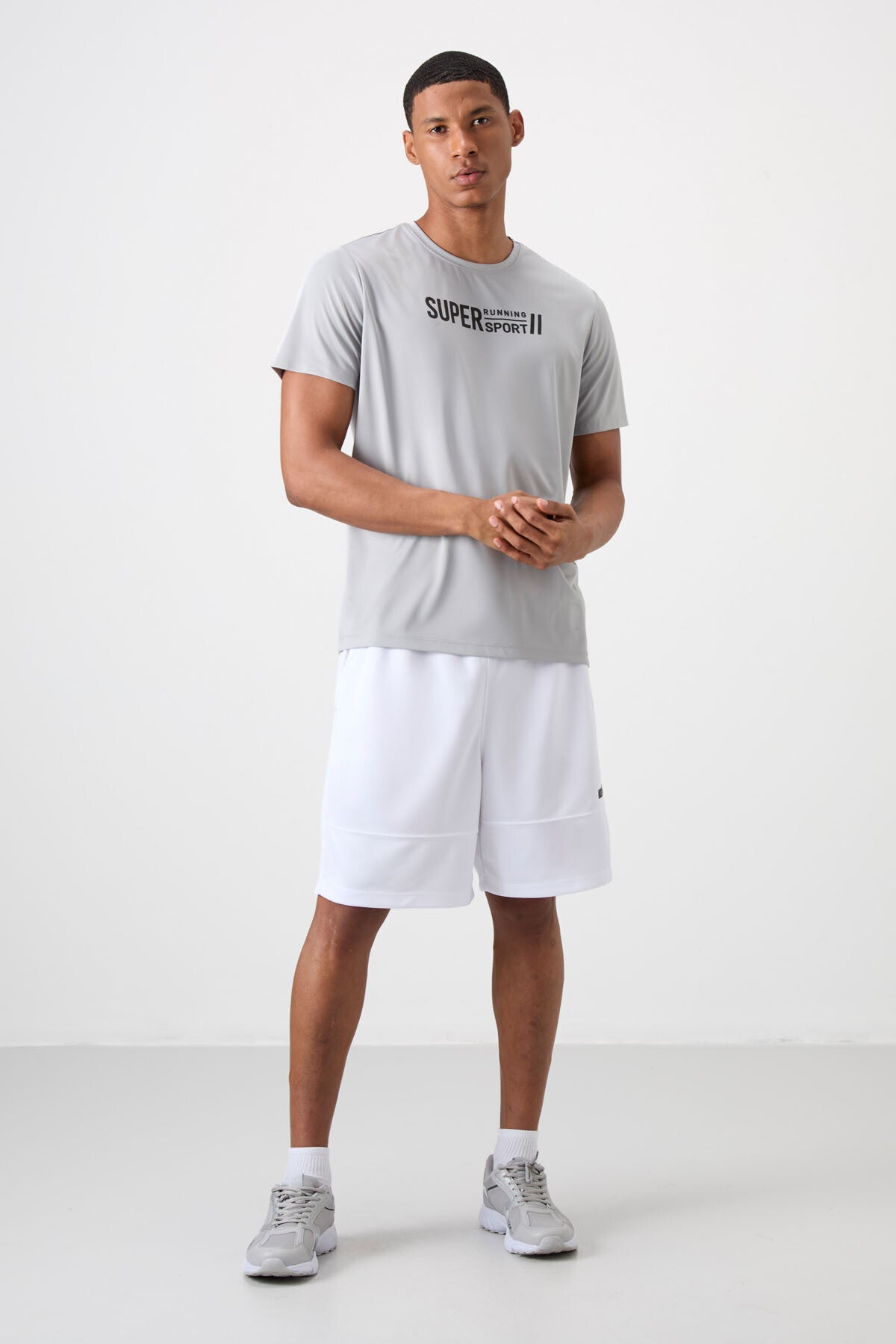 Gri Nefes Alan Dokulu İnce Esnek Standart Fit Erkek Performans T-Shirt - 88385