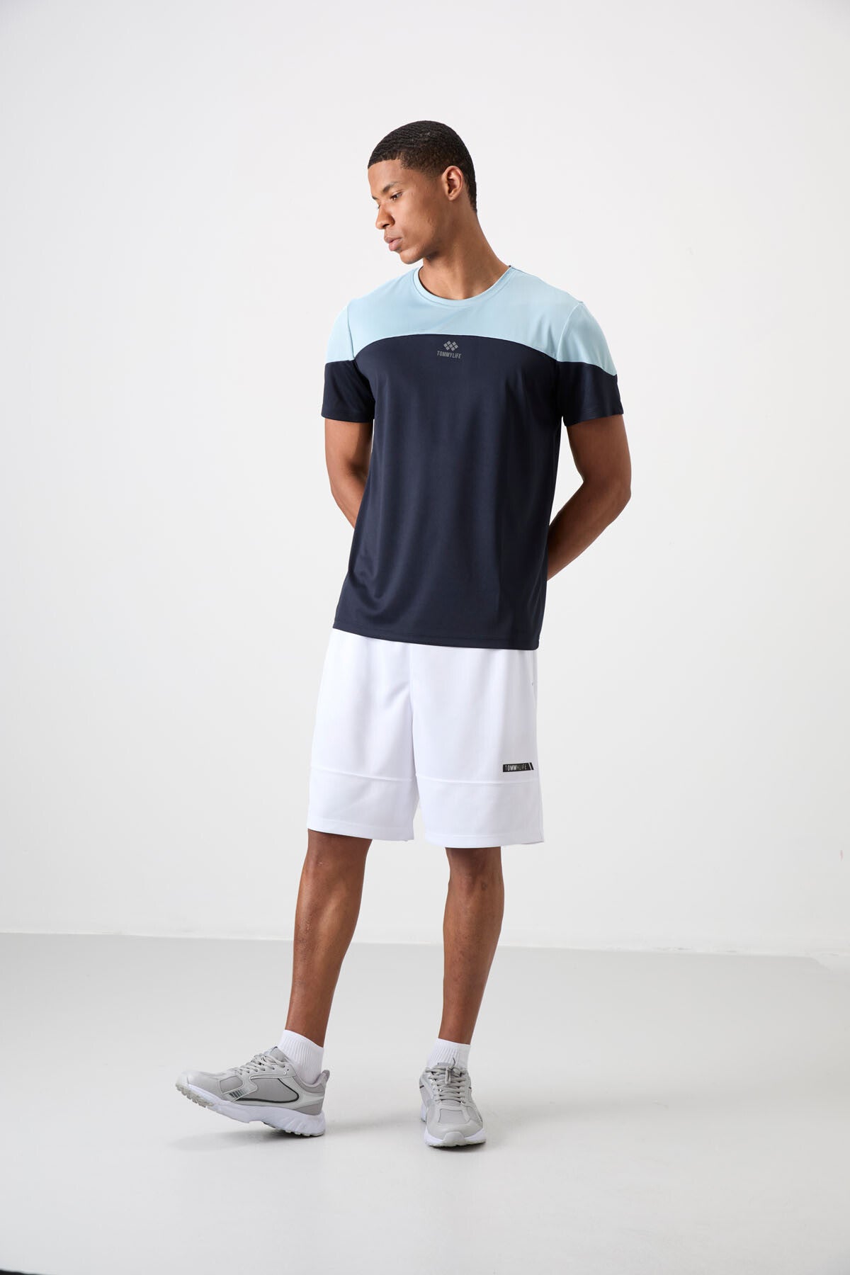 Lacivert Nefes Alan Dokulu İnce Esnek Standart Fit Erkek Performans T-Shirt - 88386