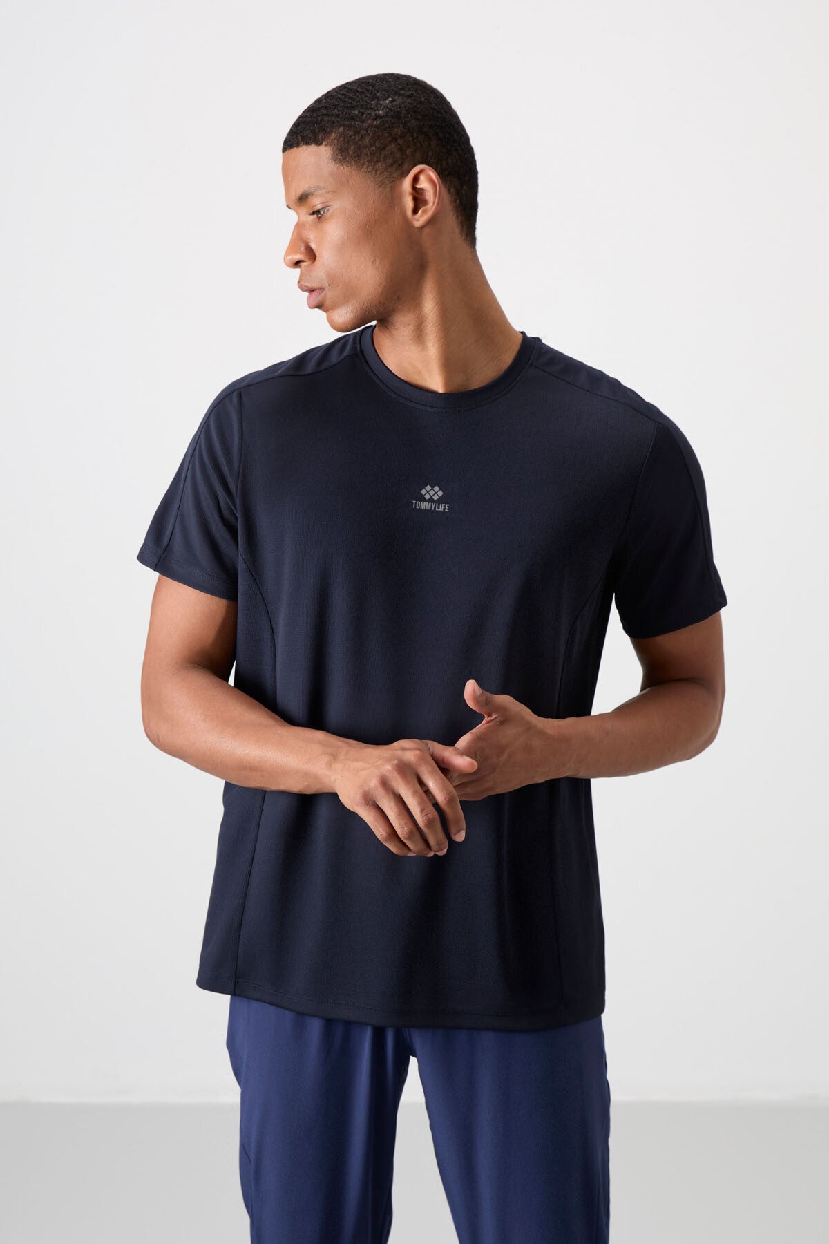Lacivert Nefes Alan Dokulu İnce Esnek Standart Fit Erkek Performans T-Shirt - 88390
