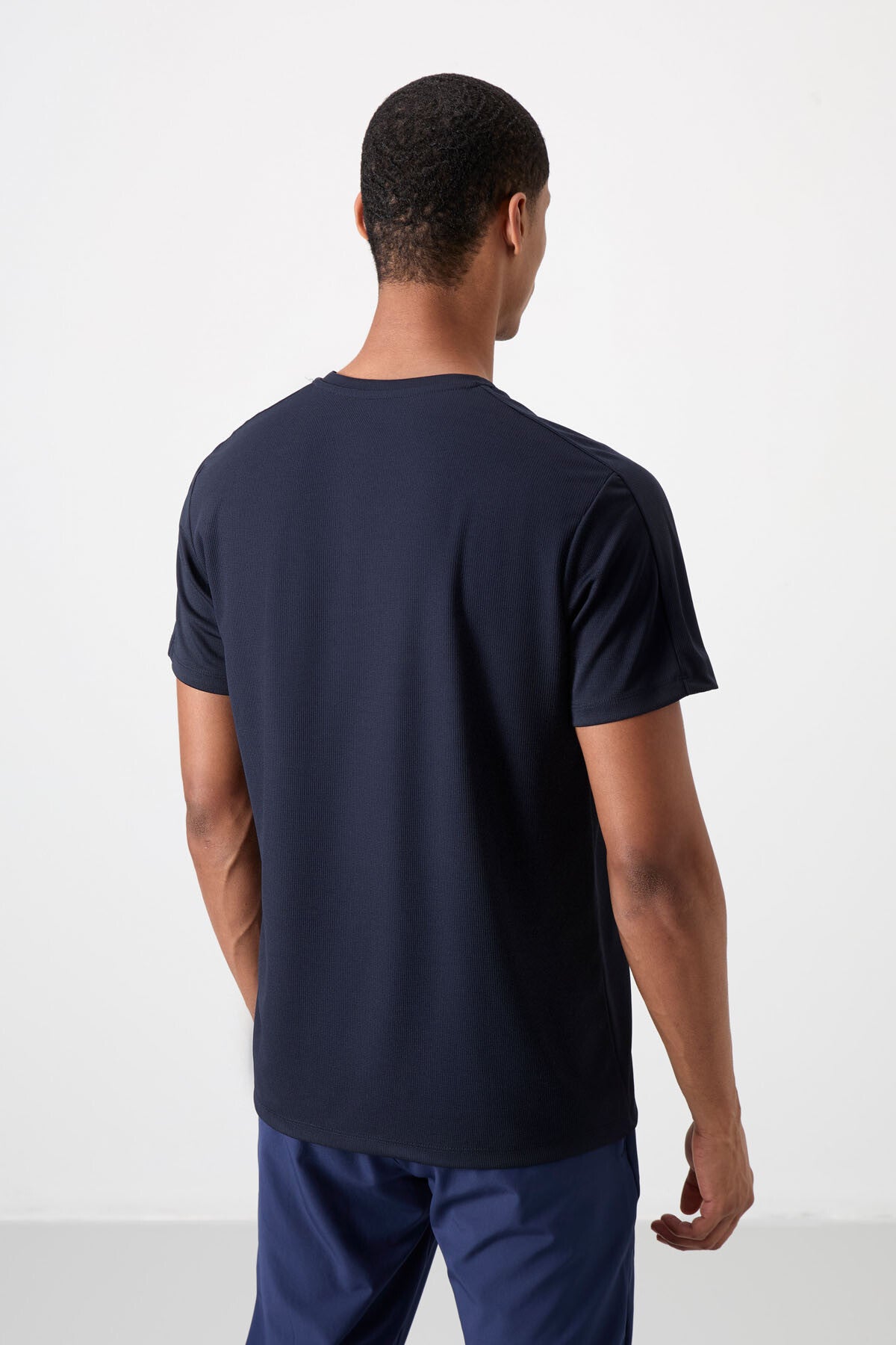 Lacivert Nefes Alan Dokulu İnce Esnek Standart Fit Erkek Performans T-Shirt - 88390