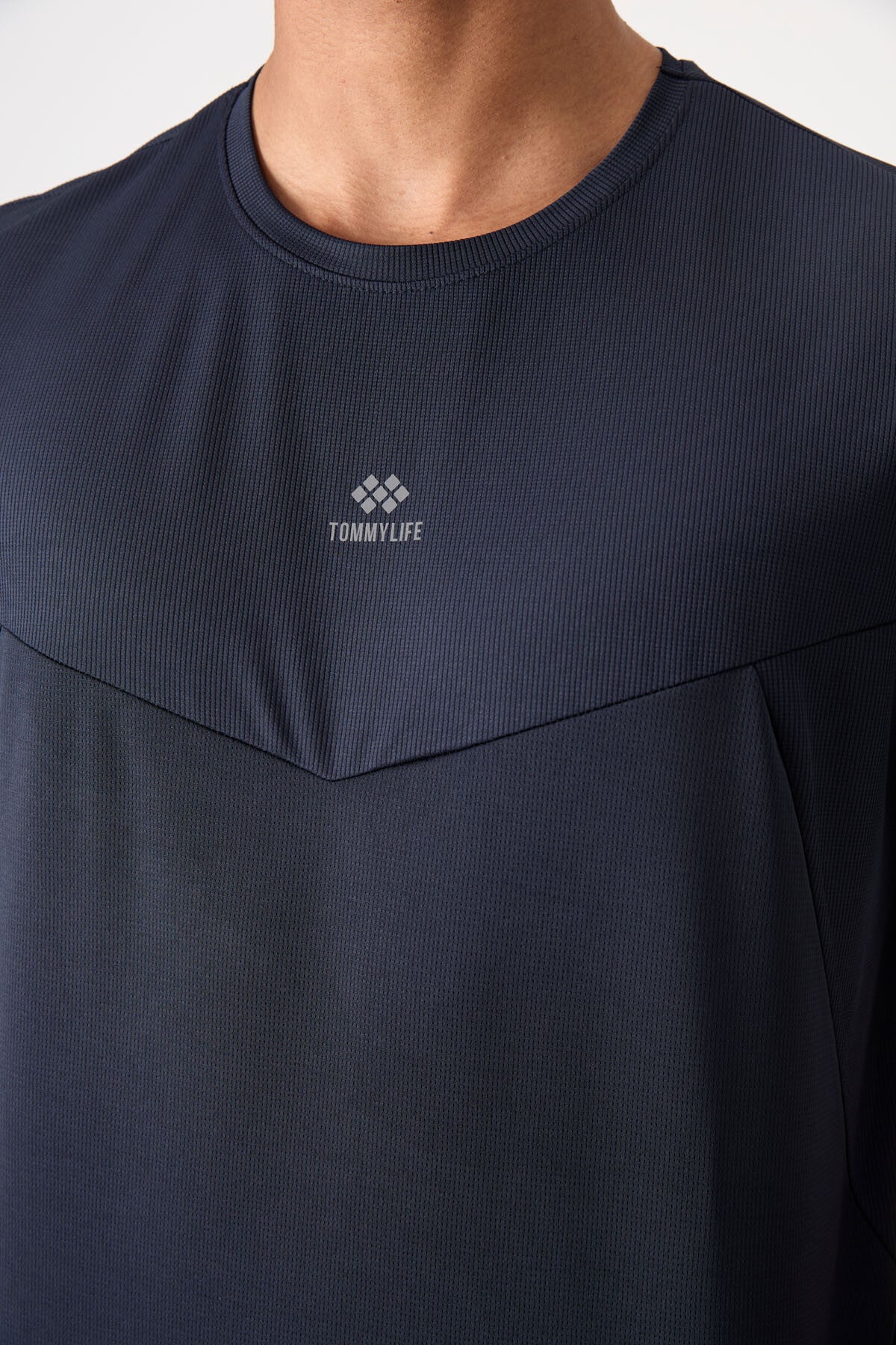 Lacivert Nefes Alan Dokulu İnce Esnek Standart Fit Erkek Performans T-Shirt - 88391