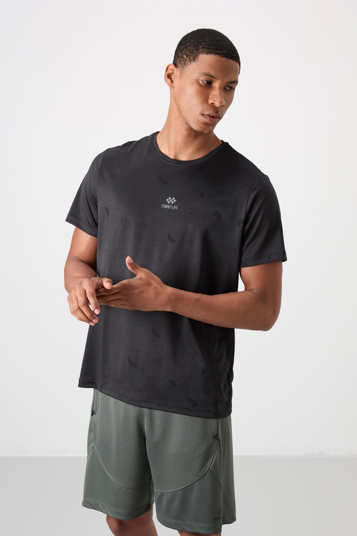 Siyah Nefes Alan Jakarlı İnce Esnek Standart Fit Erkek Performans T-Shirt - 88397