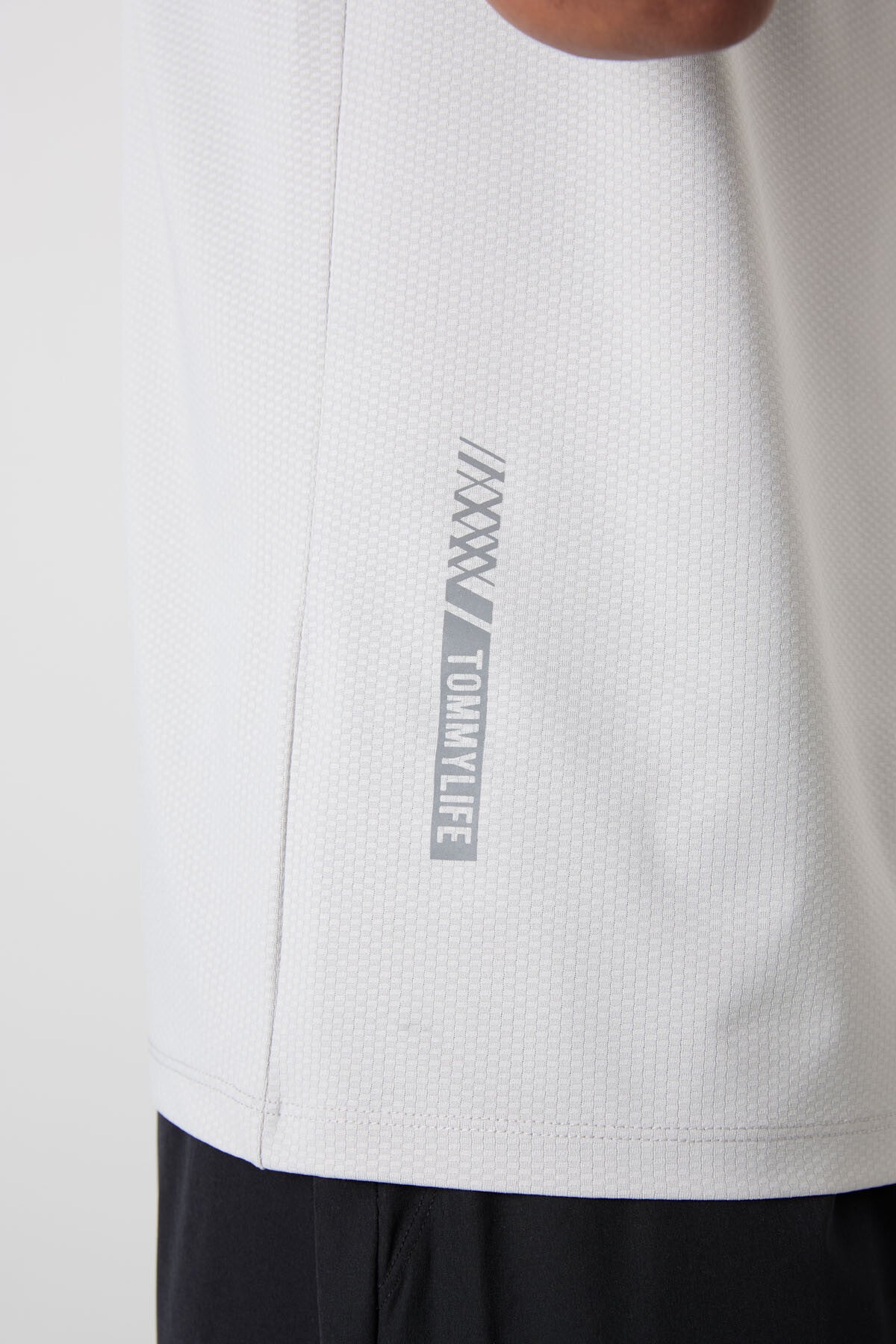 Taş Nefes Alan Dokulu İnce Esnek Standart Fit Erkek Performans T-Shirt - 88388