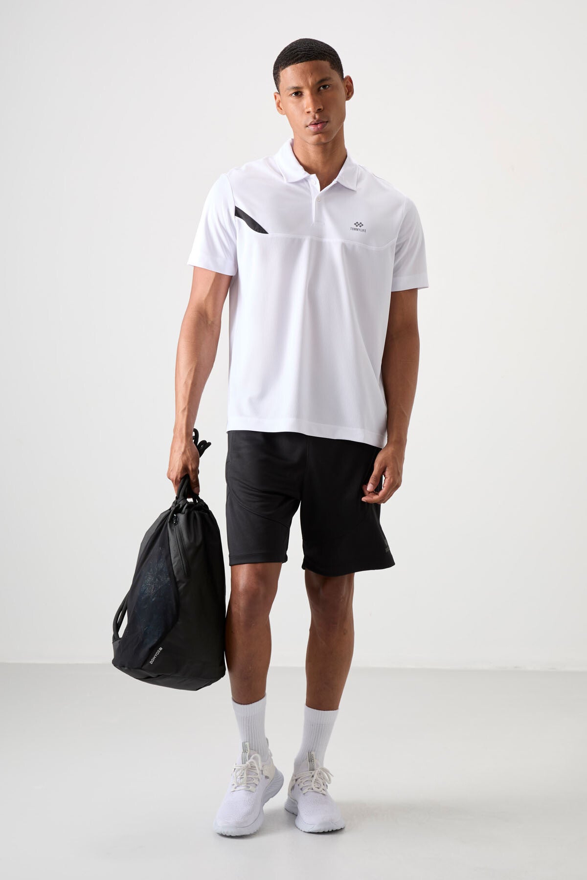 Beyaz Nefes Alan Dokulu İnce Esnek Standart Fit Polo Yaka Erkek Performans T-Shirt - 88402