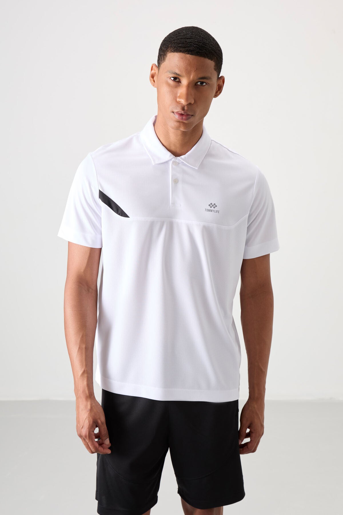 Beyaz Nefes Alan Dokulu İnce Esnek Standart Fit Polo Yaka Erkek Performans T-Shirt - 88402