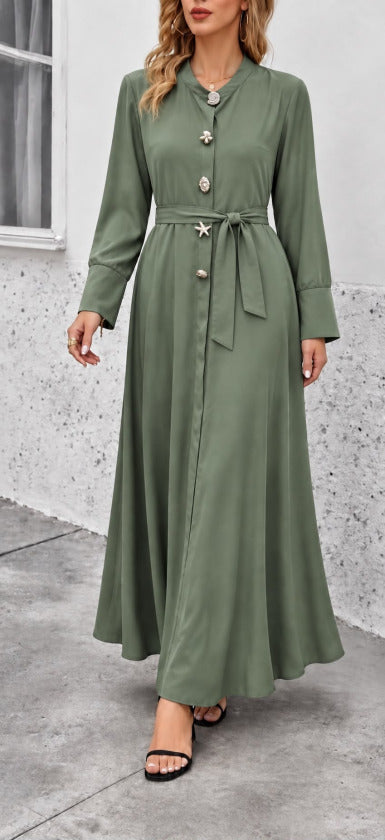 Düğme Detaylı Kuşaklı Uzun Elbise