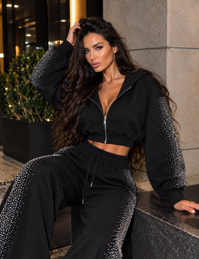 Kadın Taş Baskı Detaylı Fermuarlı Crop Sweatshirt Ve Geniş Paça Eşofman Takımı