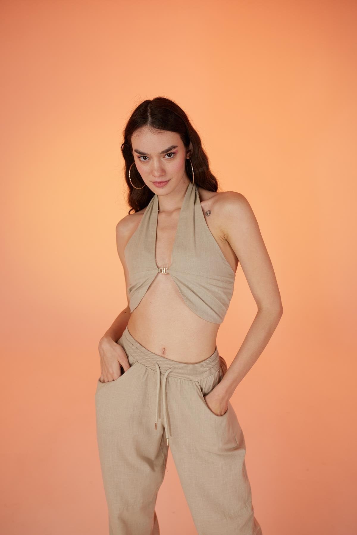 Rise Aksesuarlı Bluz Bej