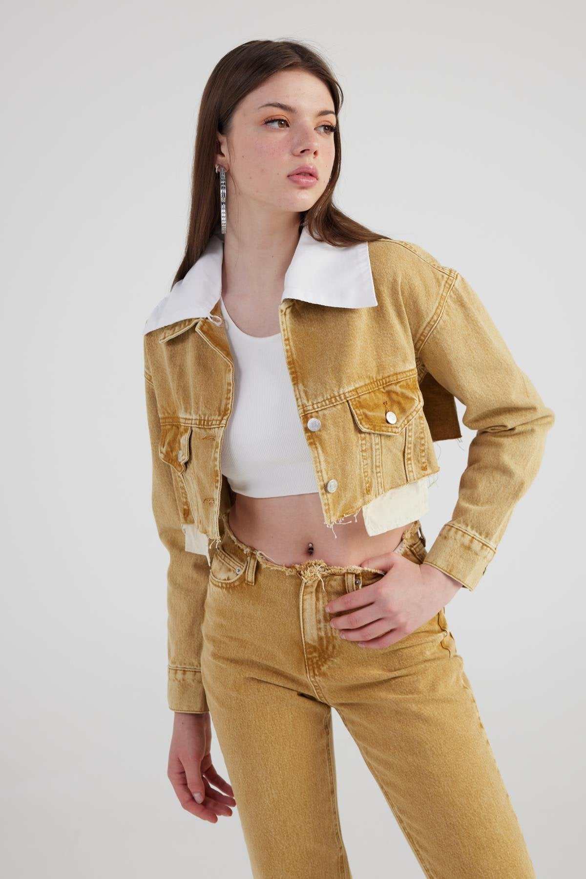 Mermer Desenli Çıkarılabilir Yaka Detaylı Crop Kesim Cepli Rusted Jean Ceket Camel