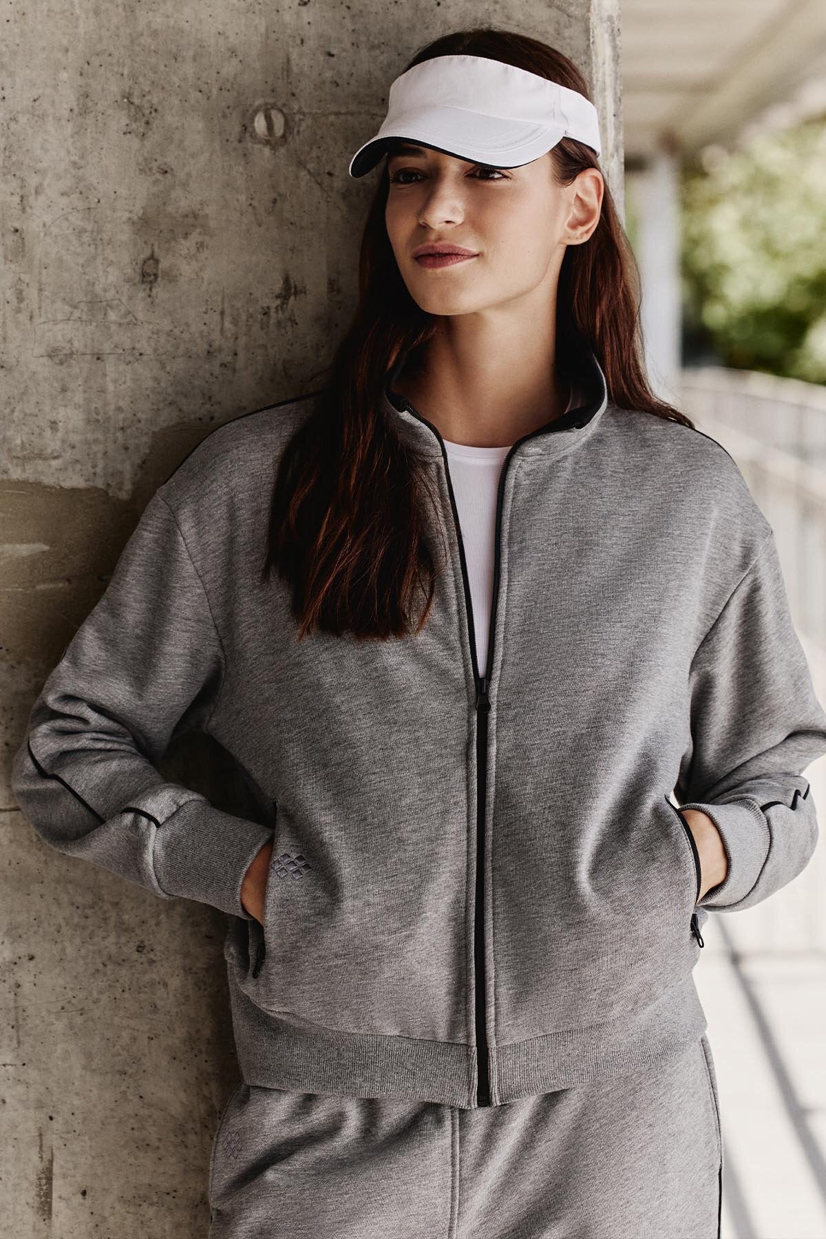 Gri Melanj Kompakt Pamuklu Kalın Pürüzsüz Dokulu Dik Yaka Oversize Fit Kadın Eşofman Takım - 95340