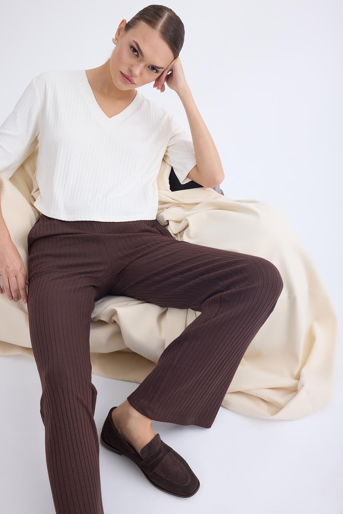Geniş Paça Fitilli Eşofman Pantolon