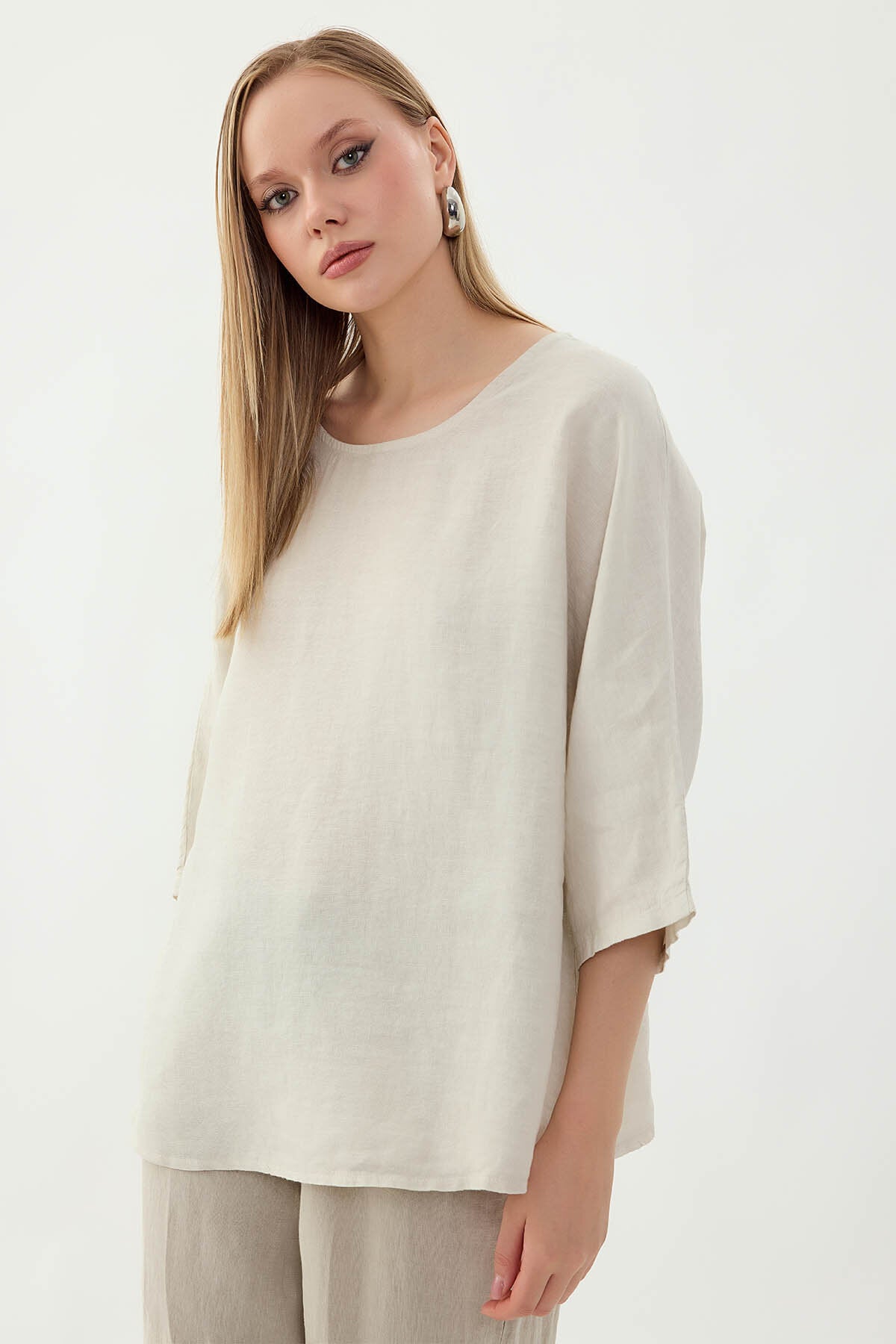 %100 Keten Geniş Yaka Oversize Kısa Kol Bluz