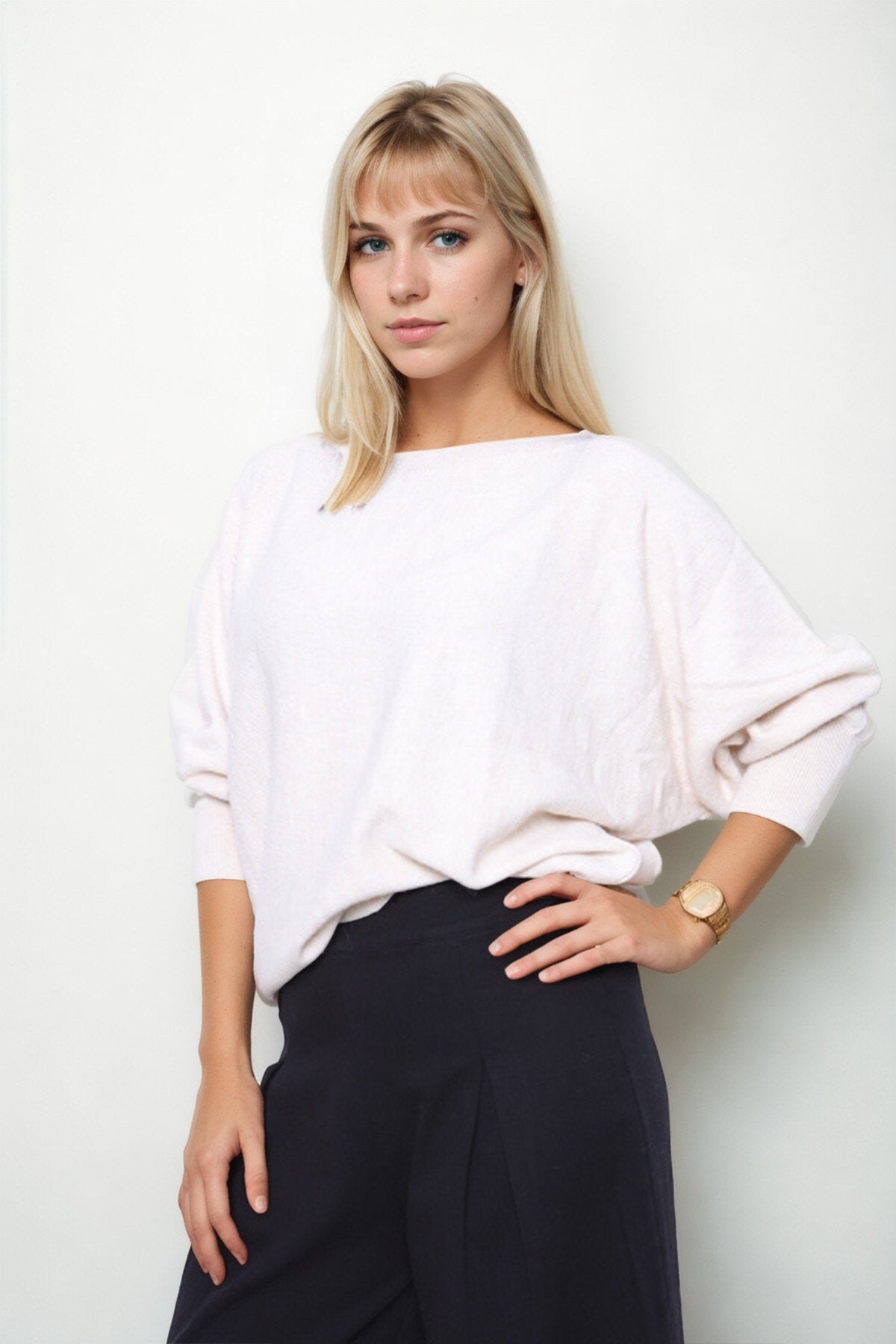 Geniş Yaka Yarasa Kol Oversize Triko Bluz