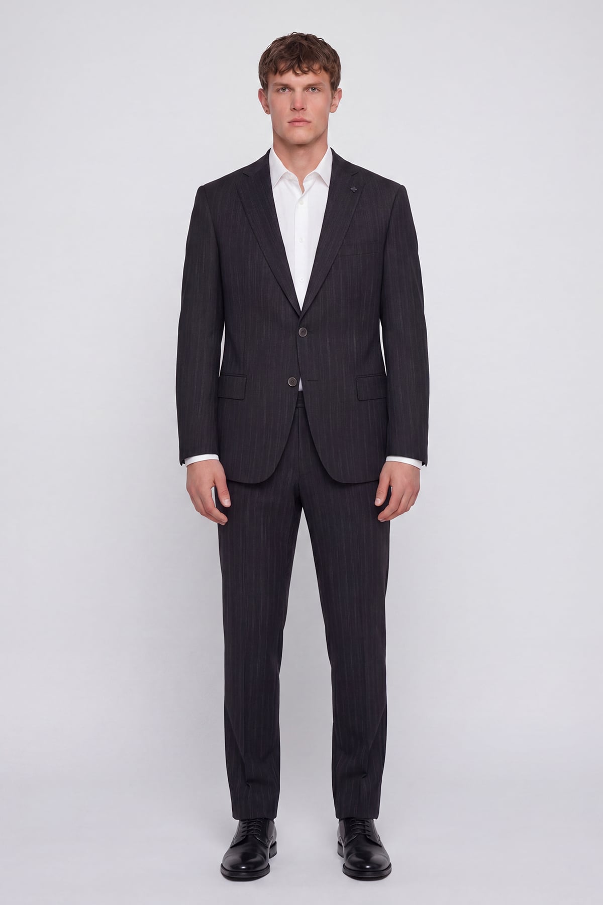 Siyah SUIT