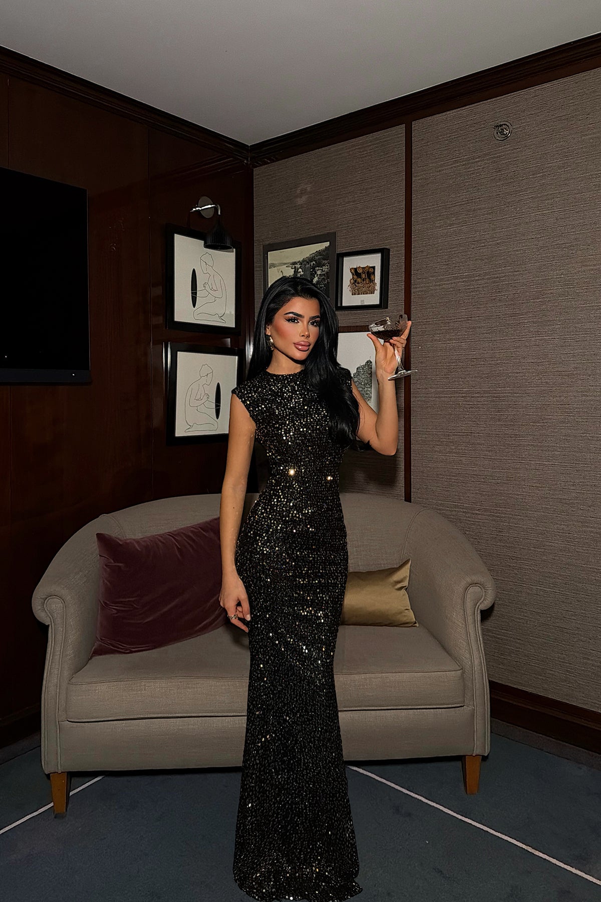 Gold Pul Lordana sırtı açık payetli uzun elbise ATE-4466