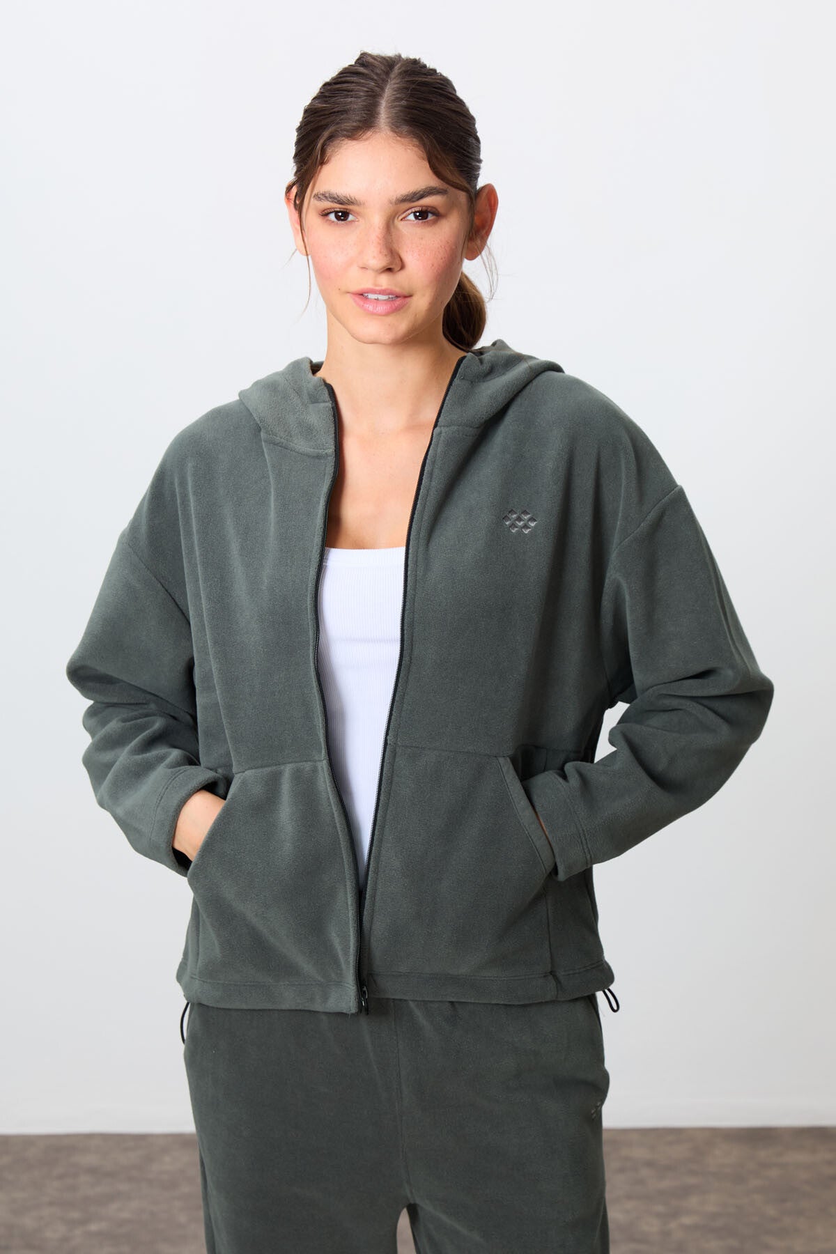 Haki Kalın Yumuşak Dokulu Kapüşonlu Oversize Nakışlı Polar Kadın Eşofman Takım -95338