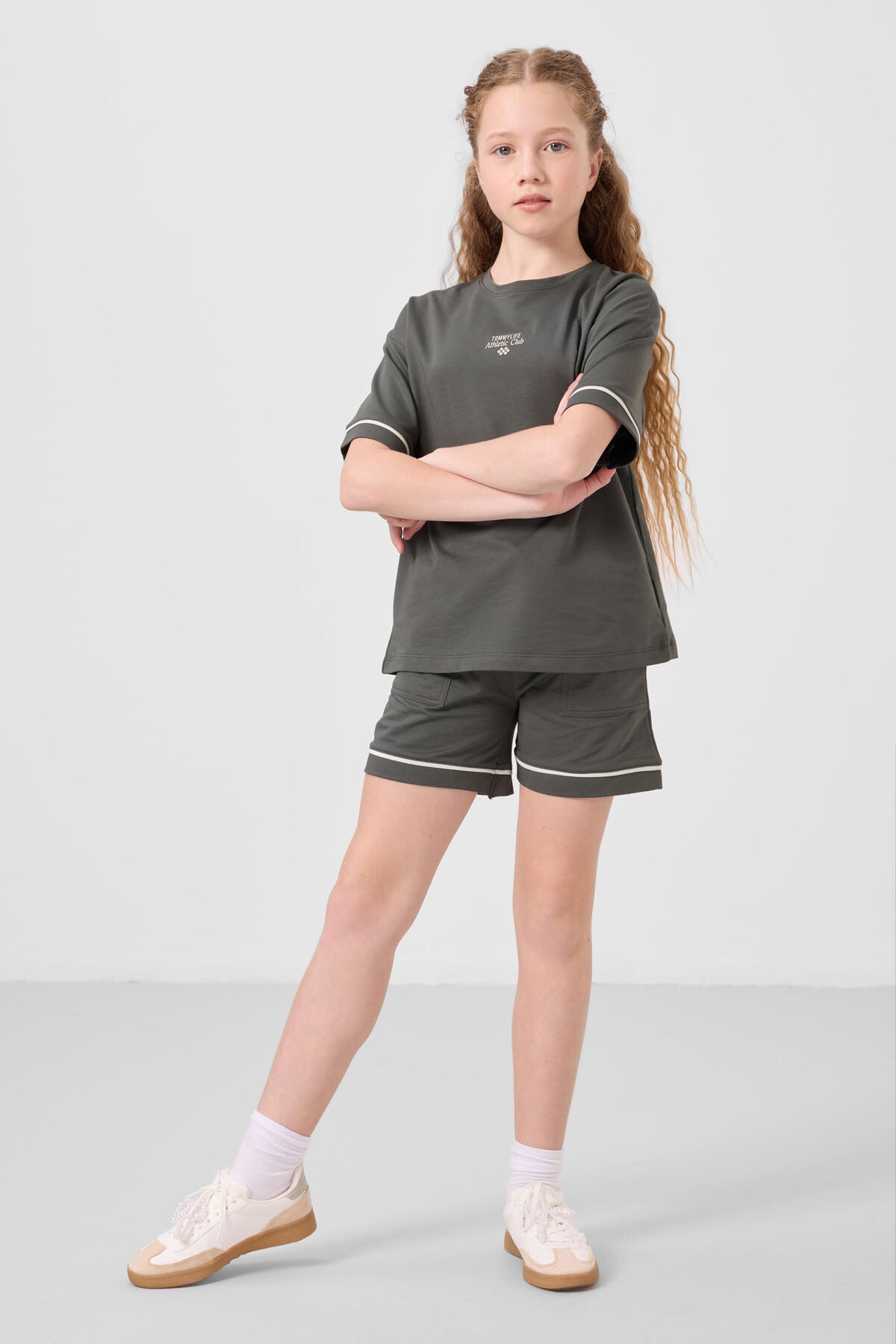 Haki Pamuklu Yumuşak Dokulu Standart Fit Basic Kız Çocuk Şort Takım - 75183