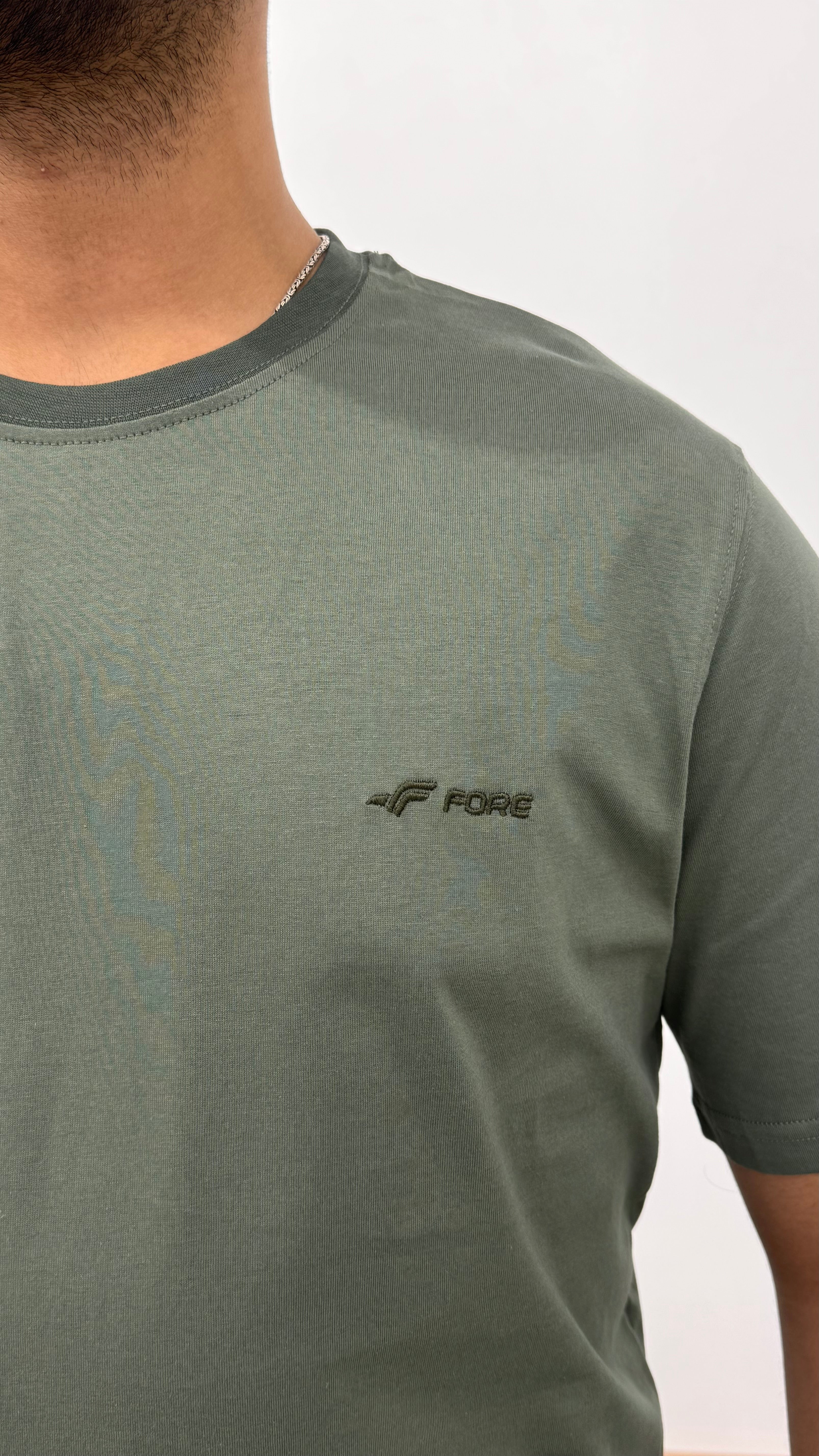 BİSİKLET YAKA NAKIŞ BASKILI TSHİRT