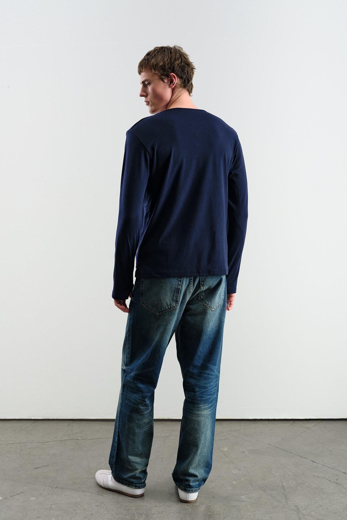 İÇİ ATLETLİ UZUN KOL LACİVERT T-SHIRT