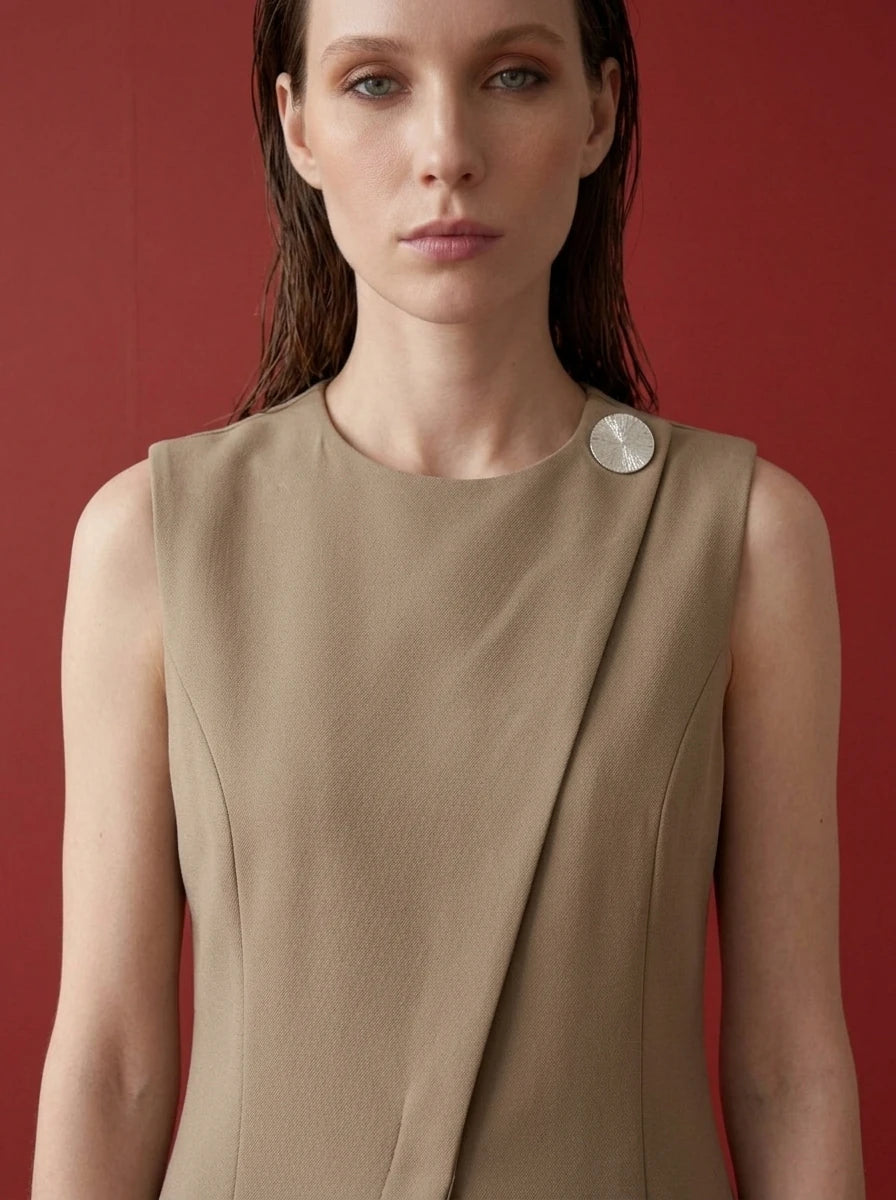 FRAME VEST MODEL