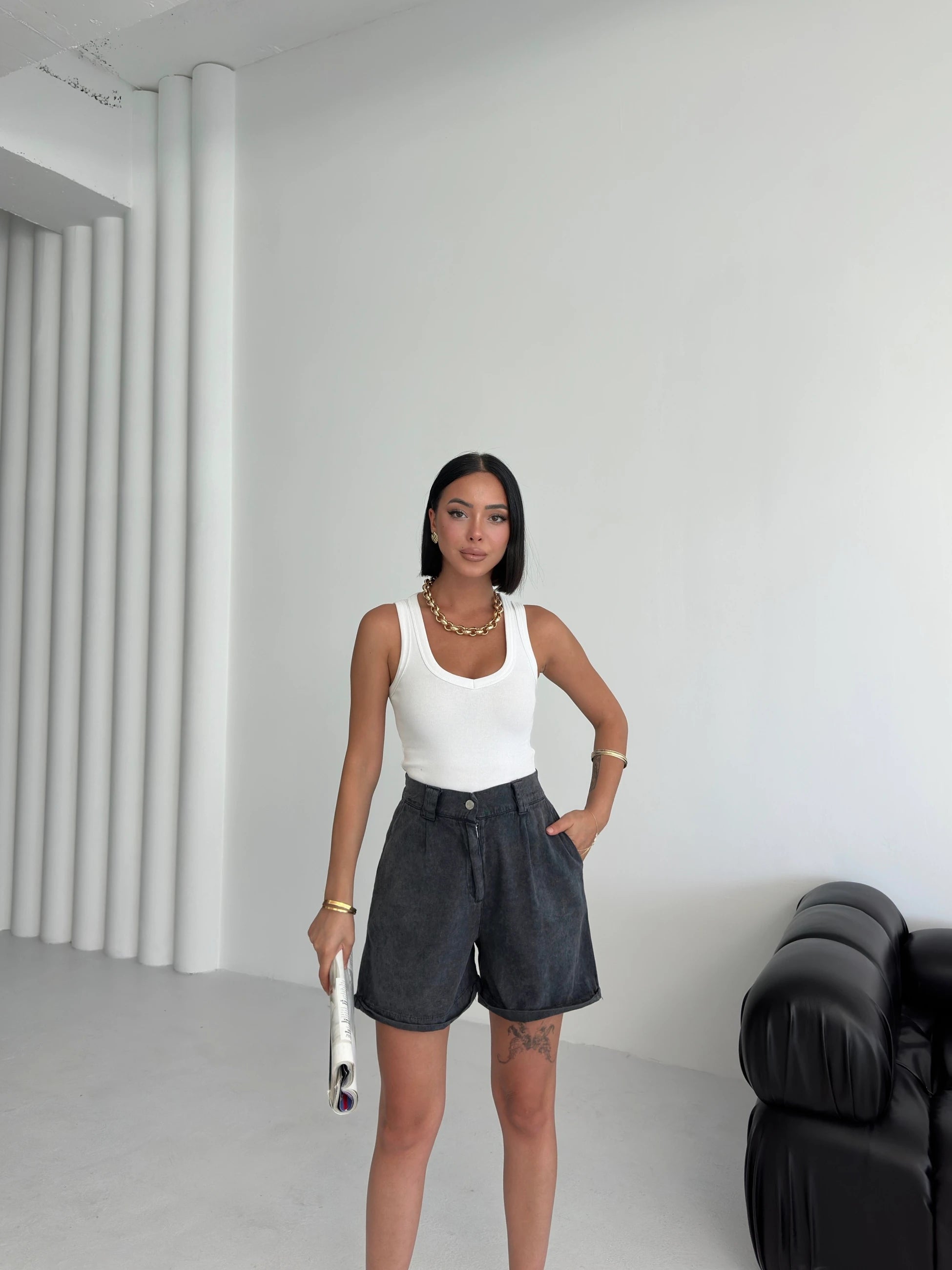 Sade Gabardin Şort