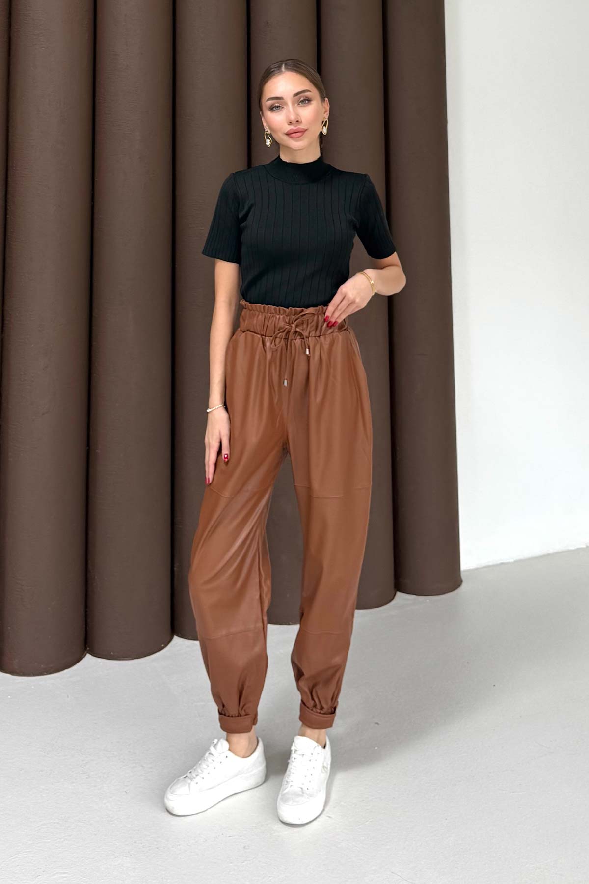 Çıtçıtlı Suni Deri Pantolon 32-9502-1