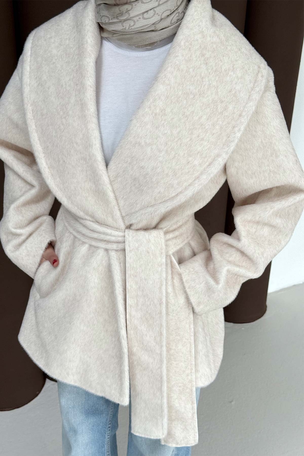 Angora Kuşaklı Kaban 32-2504