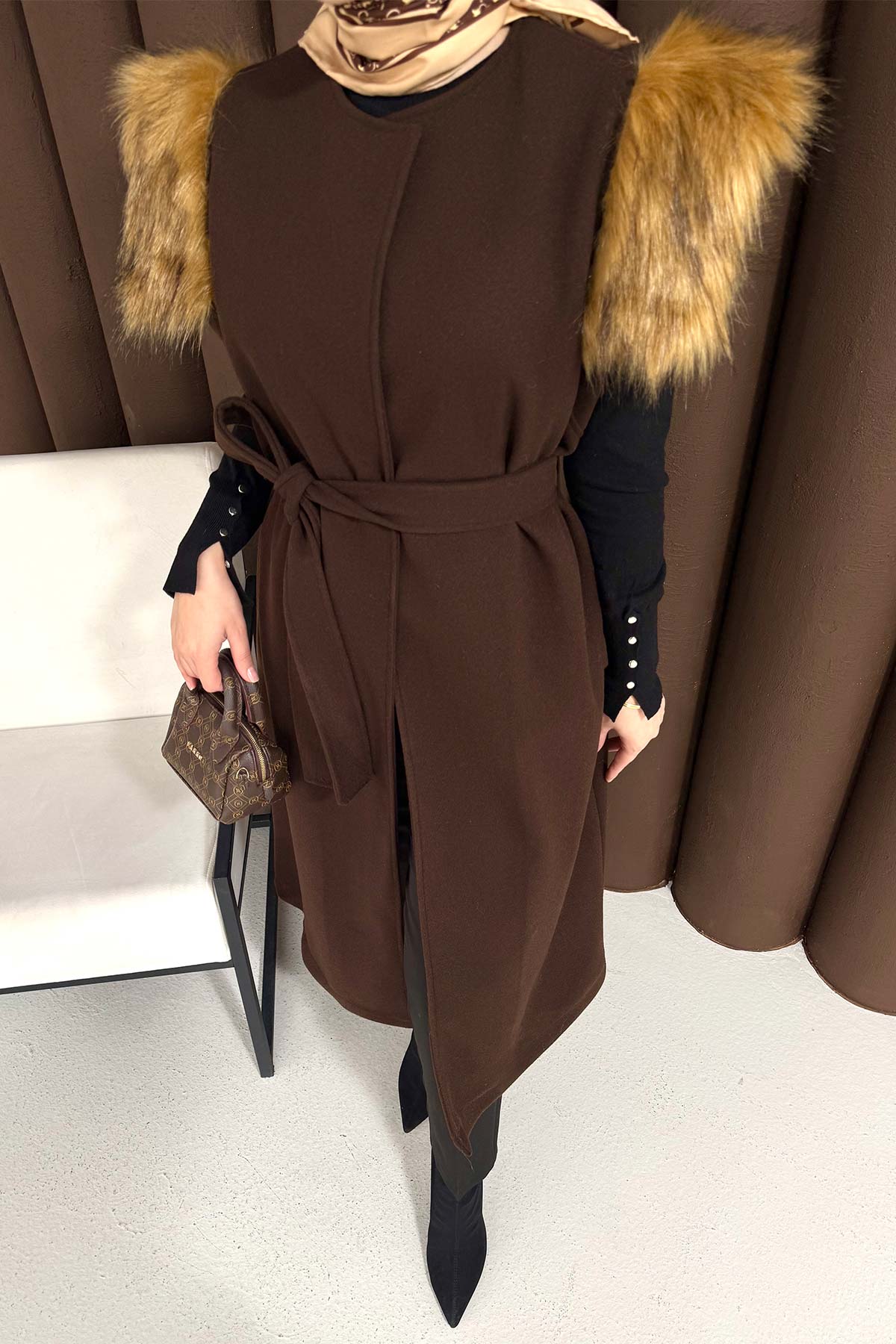 Kürklü Kaşe Yelek 32-3709