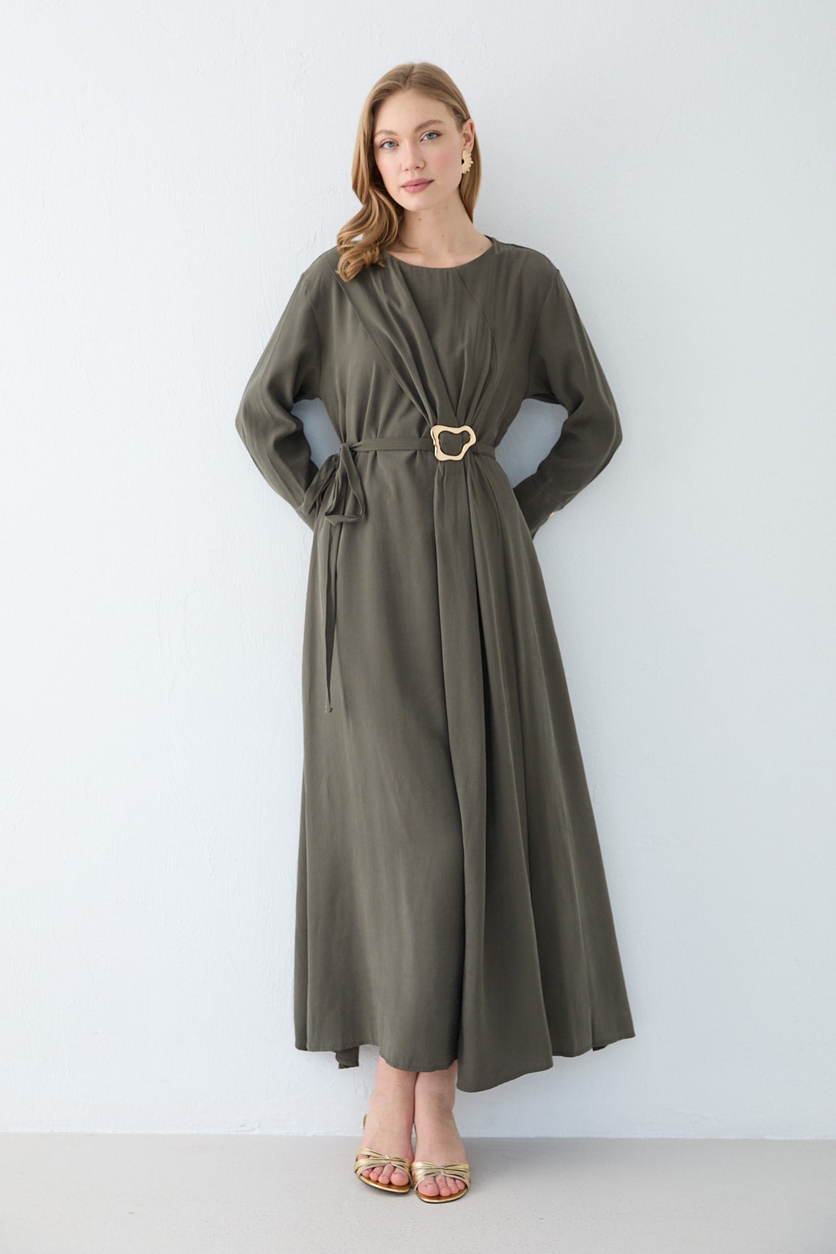 Modal Broşlu Elbise 3-2341