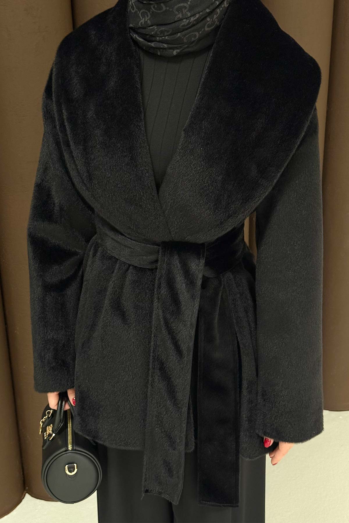 Angora Kuşaklı Kaban 32-2504