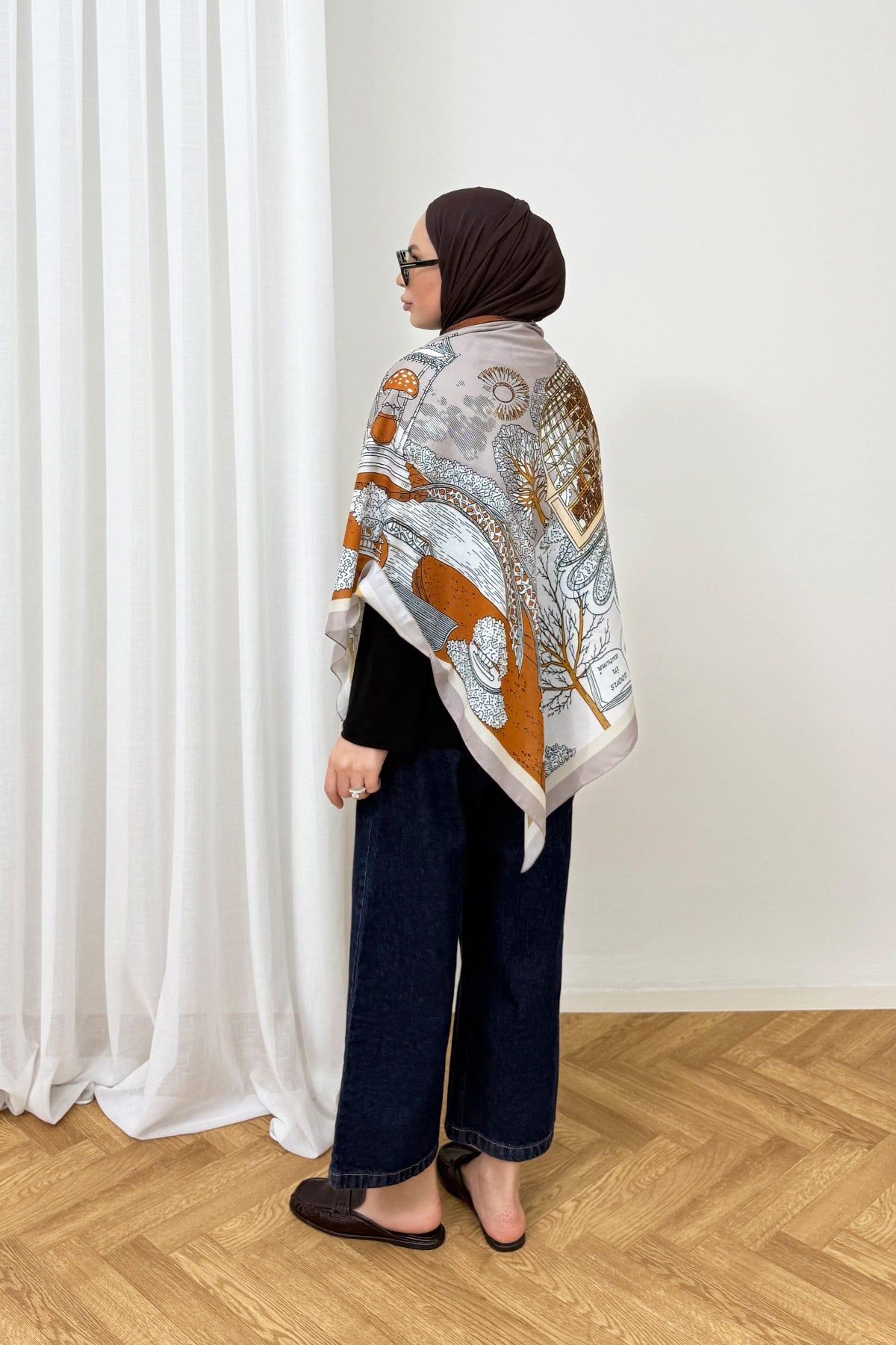 Desenli Omuz Şalı 75-0002