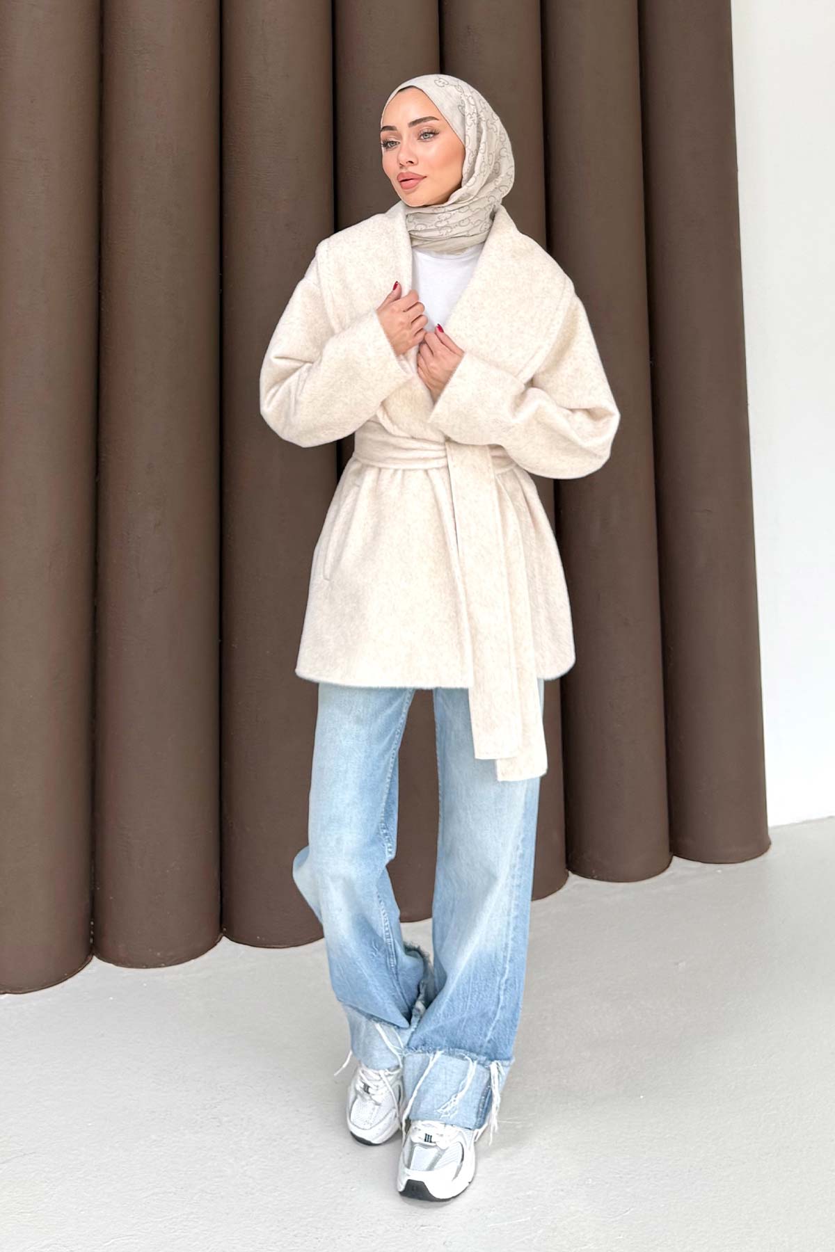 Angora Kuşaklı Kaban 32-2504