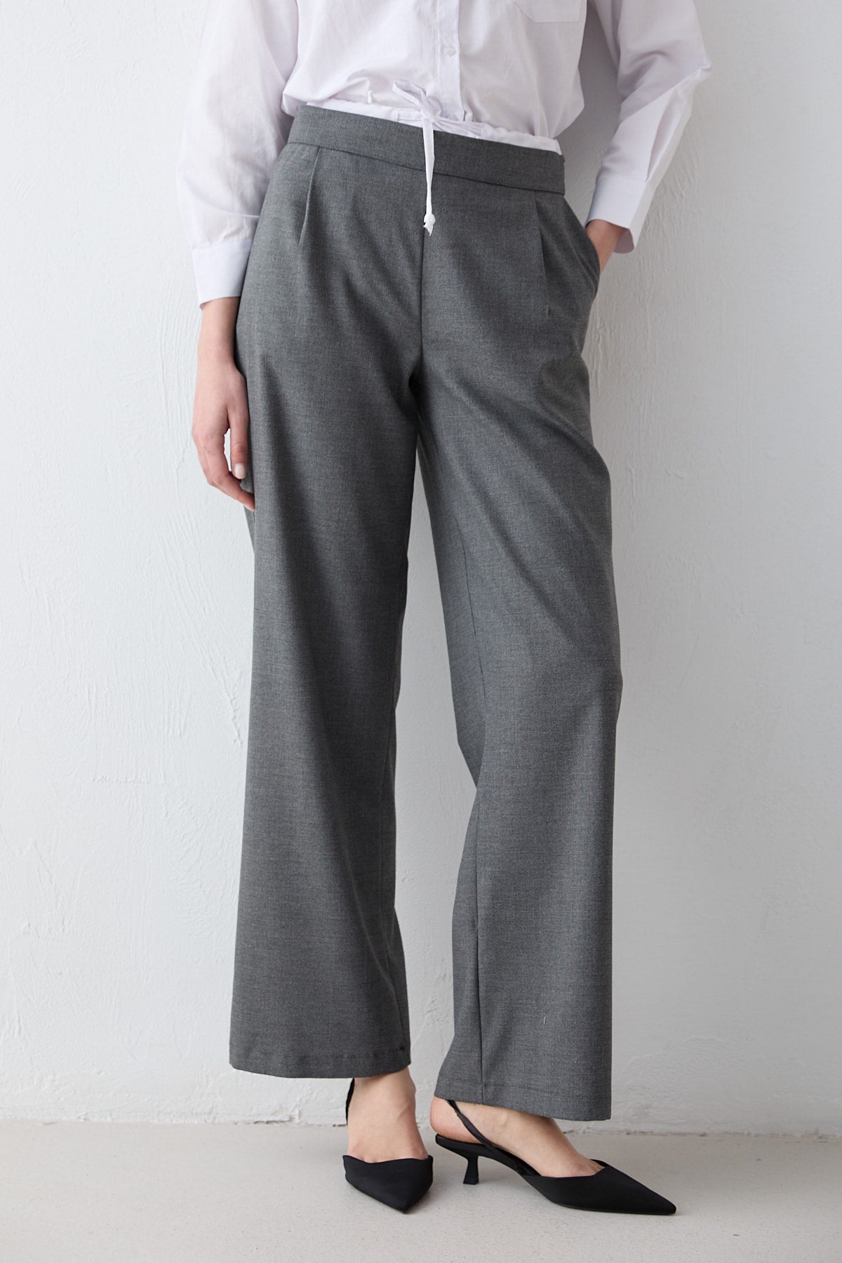 Bel Detaylı Pantolon 32-2699