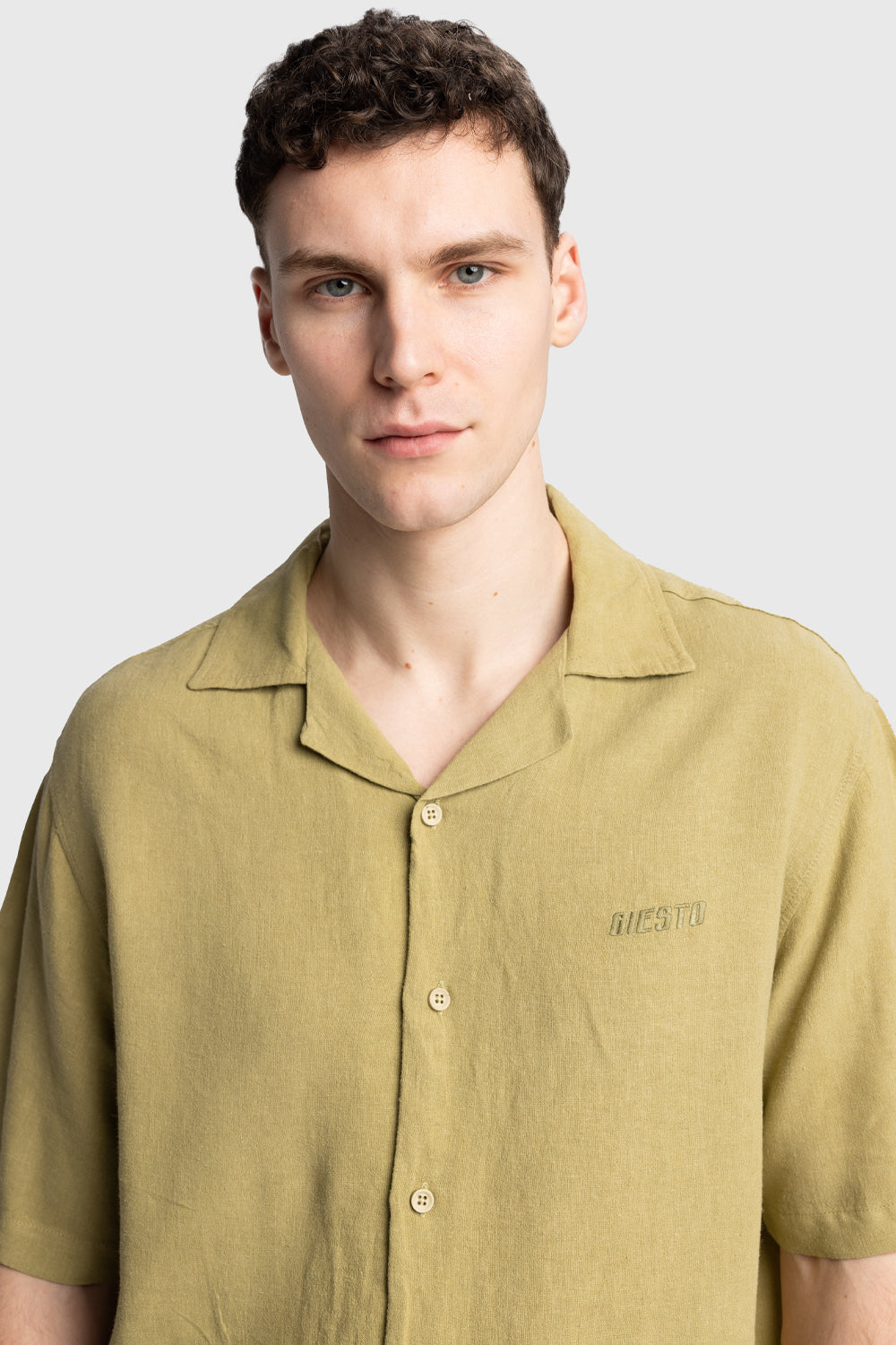 İŞLEMELİ KETEN GÖMLEK