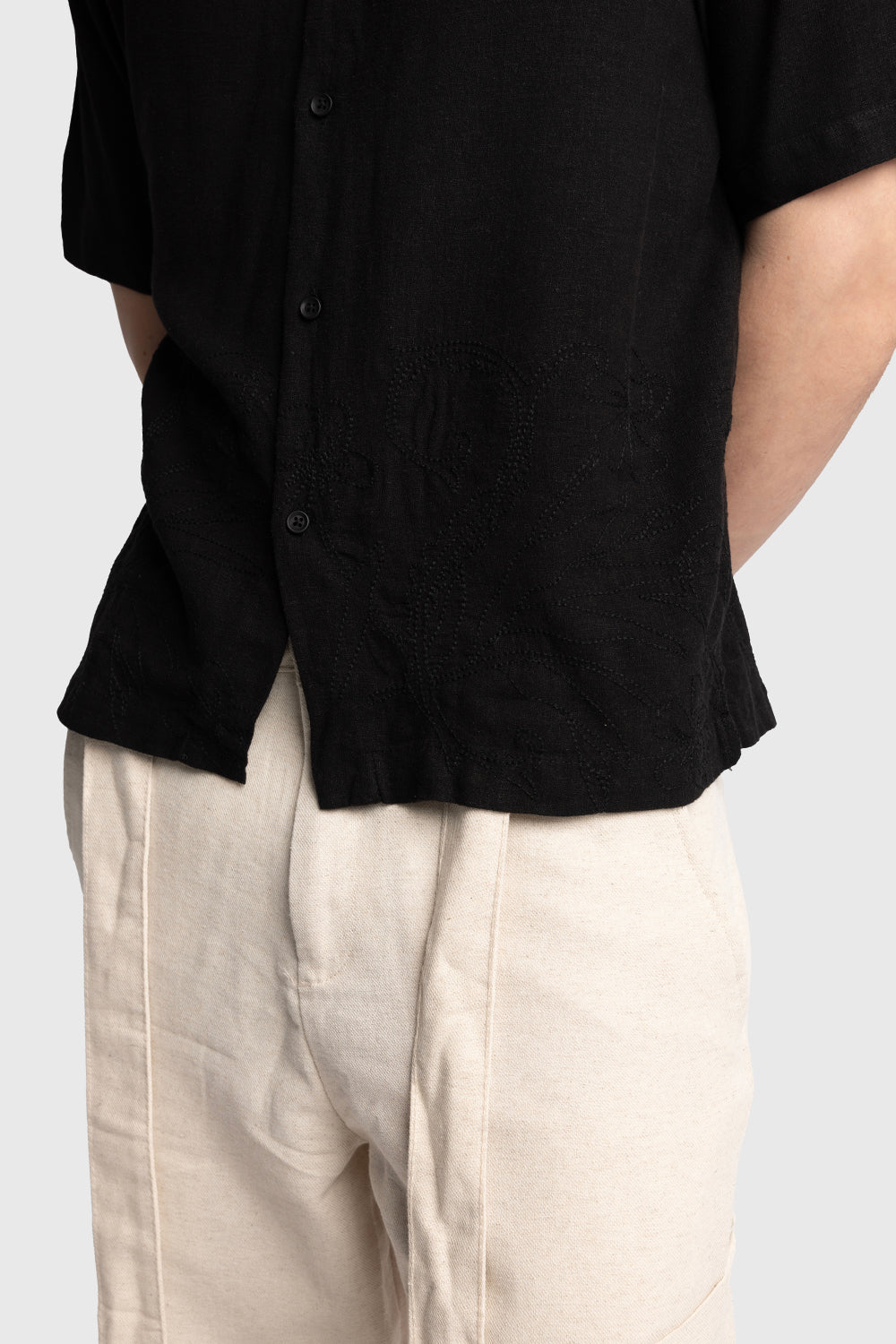 İŞLEMELİ KETEN GÖMLEK - SİYAH M