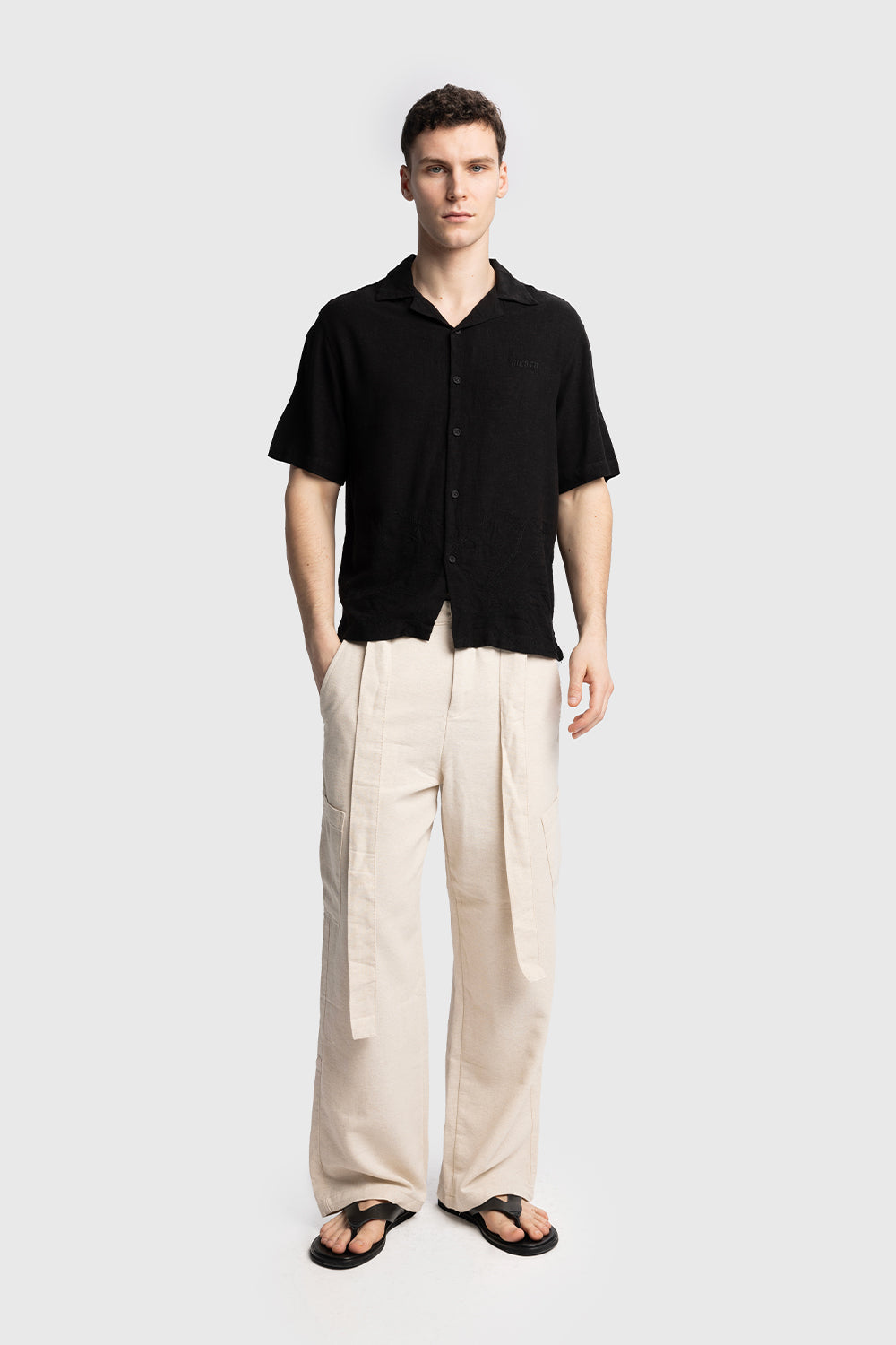 İŞLEMELİ KETEN GÖMLEK - SİYAH L